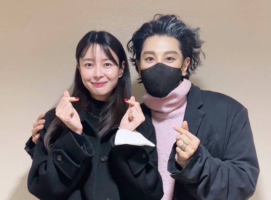 kweennara's tweet photo. 230302 hv_nara: 효토벤🥹🥹
눈,귀 호강하고 갑니다✨
감사합니다🙏🏻
#베토벤뮤지컬

"Beethoven Secret🥹🥹
My eyes and ears all pleased✨
Thank you🙏🏻
#MusicalBeethoven 

#KwonNara #권나라 IG update https://t.co/BiZAhvu5WJ