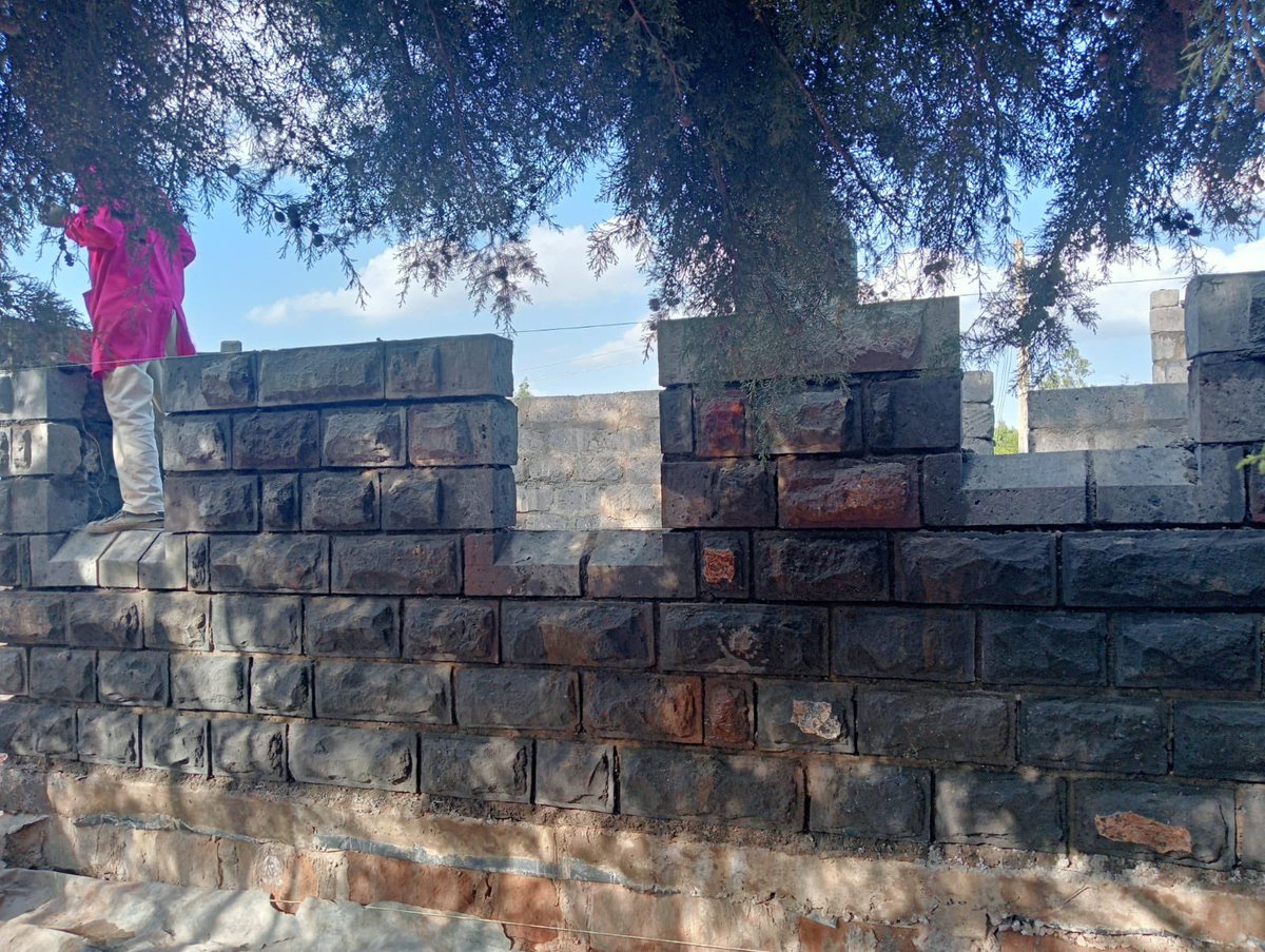 dnahinga's tweet photo. What happens when you are all in harmony.
Look at this one βοΈπ₯°π
β¨π«ΆπΏ
Glad that I have several teams that can build this way.
#TheTimelessWay
#DesignBuild
#BuildingContractor
#BeautyMatters π
@PodCityKe
@UjenziBora
https://t.co/vpTjMZoWw5 https://t.co/QkDLkw4iCb