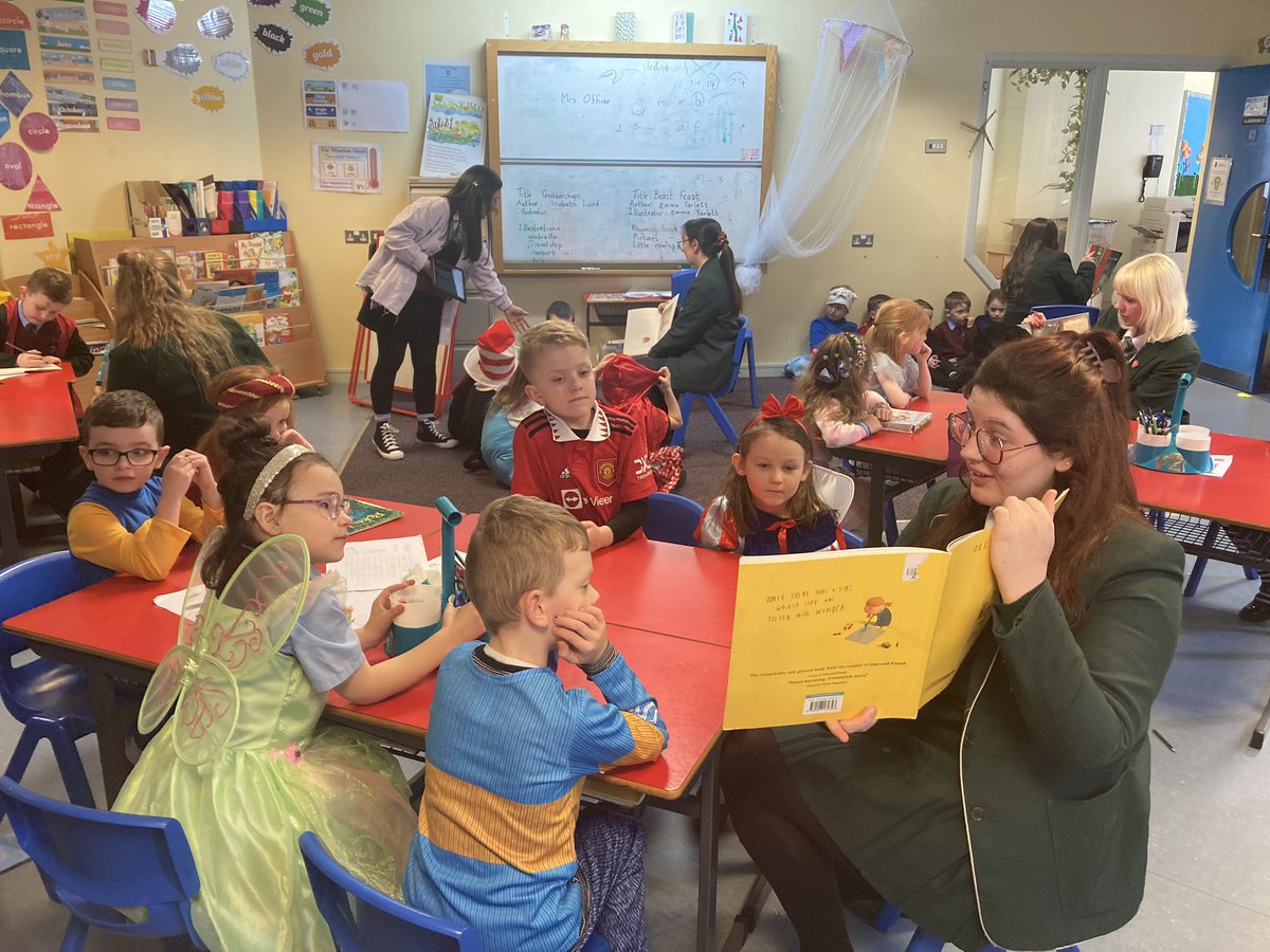 Stceciliaseng's tweet photo. #WorldBookDay2023 #StCeciliaβs Year 14 English Lit students loved sharing their love of reading with our fantastic P3 neighbours in #StJohnsPS. A mutually rewarding experience!! ππ https://t.co/4jyDyy0XwZ