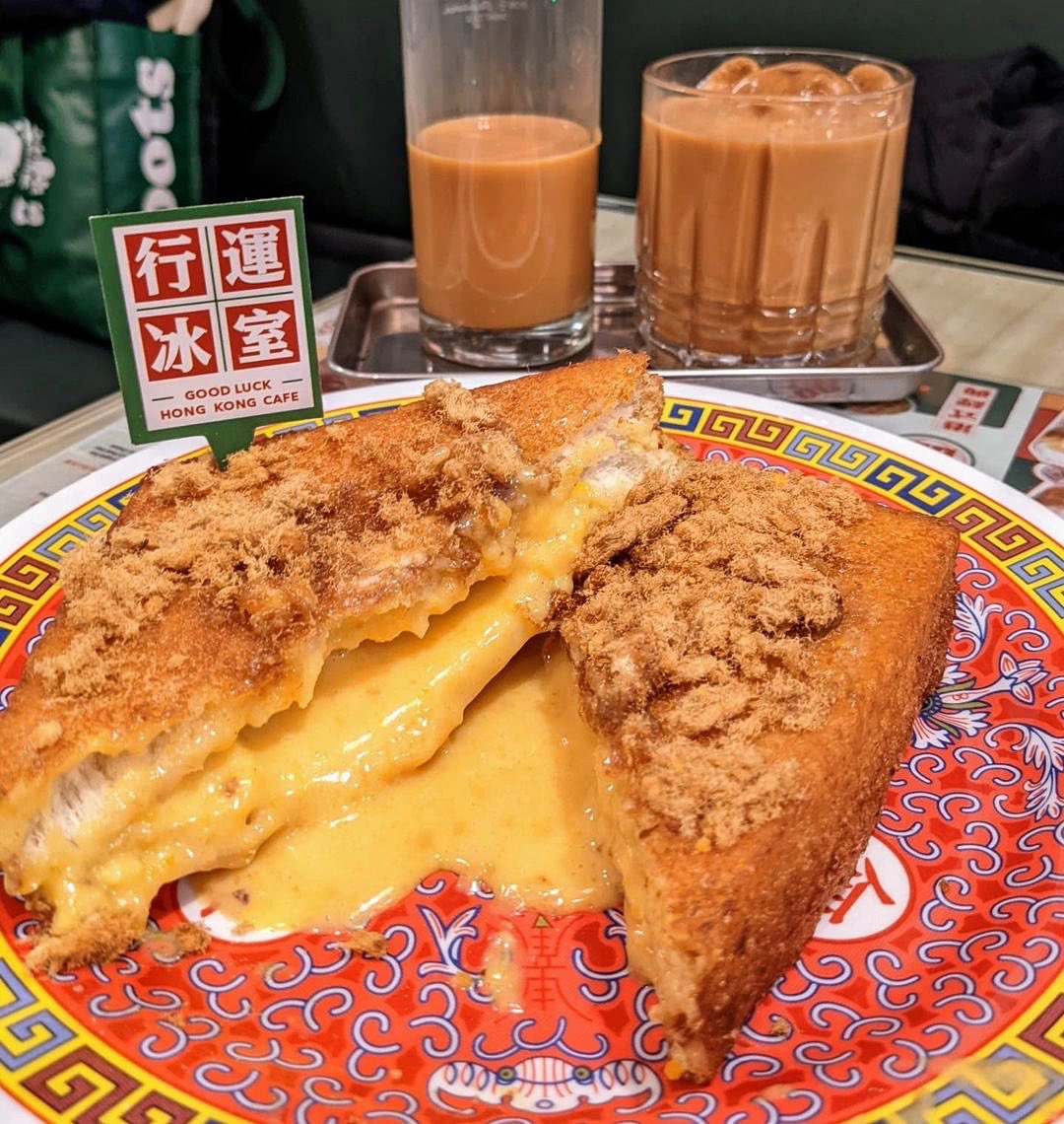 eatingyyz's tweet photo. Molten salted egg yolk stuffed #FrenchToast with pork floss? This is Good Luck HK Cafe and they will take you to the culinary delights of #HongKongFood up at #YongeandFinch. Go now and experience this! ๐
โน๏ธ #GoodLuckHKCafe
๐ 5533 Yonge St, #North York
#torontocafes #eatingyyz https://t.co/hIEAQRntPa