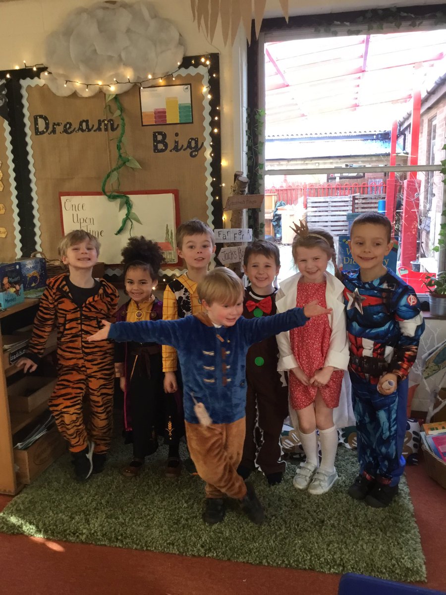 TJPrimary's tweet photo. Some more fabulous costumes in Reception! 🌟✨💫#TJBookWeek2023 #WorldBookDay2023 #TJEnglish https://t.co/hJBqd21mAp