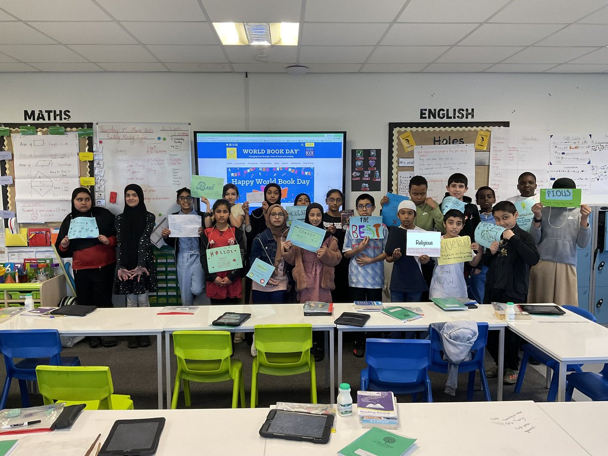 What a fantastic range of words- 6B are all ‘worded out’ with their #WorldBookDay2023 ‘dress up as a word’ costumes! #worldbookday #books #readingtime #worldbookdaycostume <a href="/WorldBookDayUK/">World Book Day UK 📚</a> <a href="/OliveTreeBolton/">Olive Tree Primary</a>