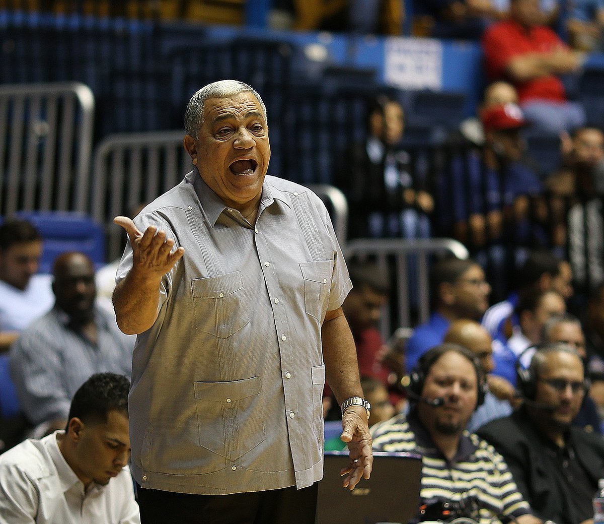 baloncestero's tweet photo. "El coach debe ser maestro y pensar y enseñar como maestro"

Una frase de @FlorMelendezPR que siempre hay que recordar de la entrevista que hizo @Bgiardini95 en 2019 para @_CanchaLatina_  
https://t.co/BQL8hujkNt https://t.co/UtVOpxTeWn