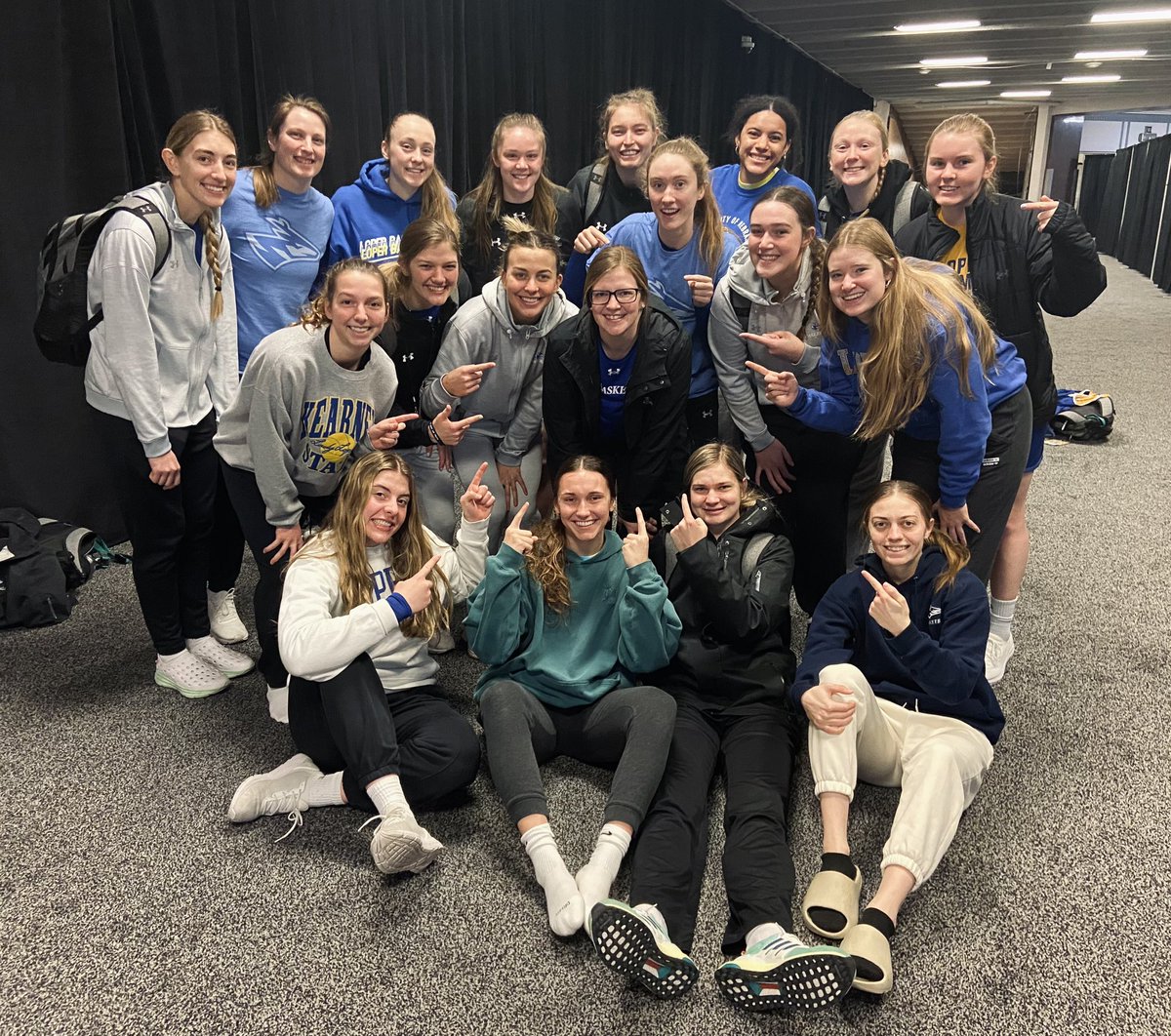 Happy Birthday to our athletic trainer, Kinzee! You’re the best at what you do and we’re so thankful you’re a part of this team! We hope you have a great day <a href="/kinzkinz32/">Kinzee Goehring</a> 🥳🎂🤘