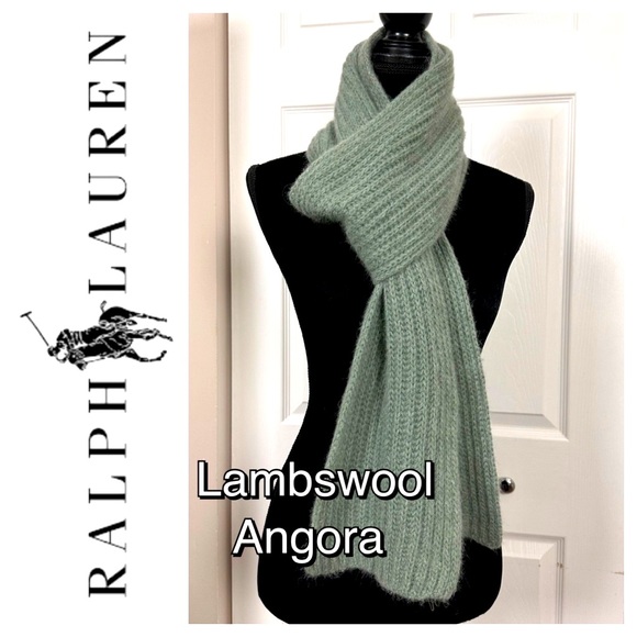 fireupqueen's tweet photo. So good I had to share! Check out all the items I'm loving on @Poshmarkapp #poshmark #fashion #style #shopmycloset #laurenralphlauren: https://t.co/88HmREK5iS https://t.co/rAMI3smLAN