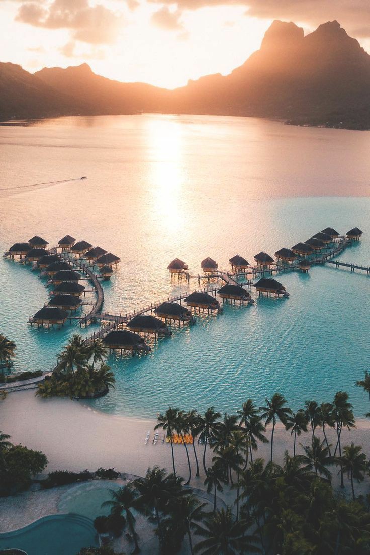 discoveraworld's tweet photo. 📍 French Polynesia https://t.co/o70WML9dre