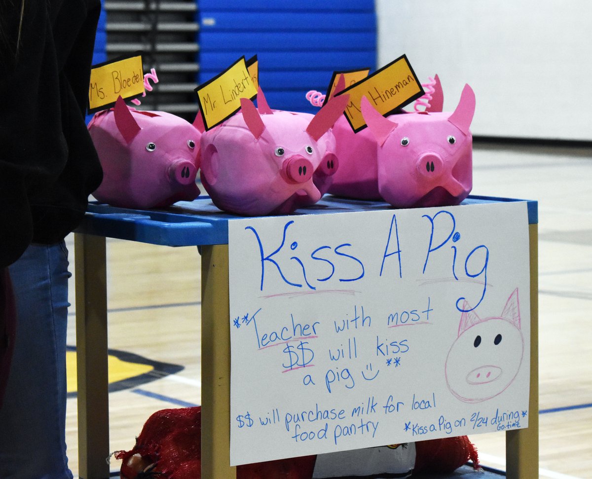 PASDbulldogs's tweet photo. The Pardeeville FFA Kiss-A-Pig fundraiser raised $307 to purchase milk cards for local food pantries. Students voted which teacher they wanted to kiss a pig by donating money. Raising the most money, and kissing a pig, were Mr. Lindert and Hineman.
#PardeevilleProud https://t.co/2gCGo879qI
