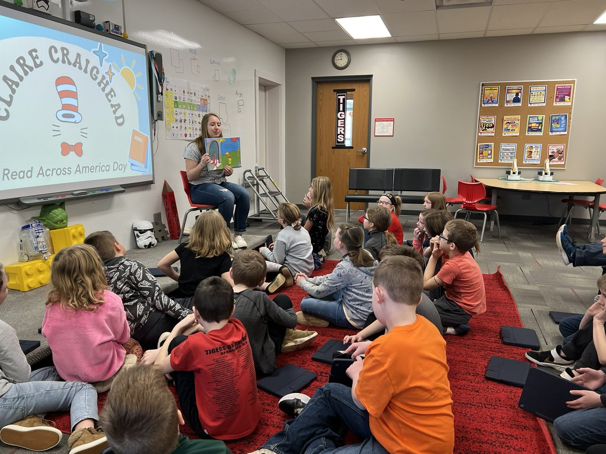BHES_tech's tweet photo. What an excellent start to the morning. @mrsfunk_bhes Taking a break from our devices, to enjoy a read loud from a high school student and a visit from The Cat in the Hat for #ReadAcrossAmericaDay https://t.co/zqcWHdjHmp