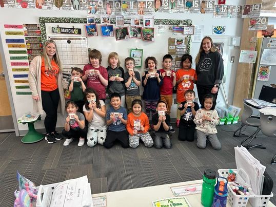 Huge thanks to Kyler from <a href="/play92regina/">play 92 Regina</a> for joining us to celebrate Read Accross Regina and to <a href="/UnitedWayRegina/">United Way Regina</a> for always supporting our growing readers! Pete the Cat certainly did have a big lunch :) #community #reading