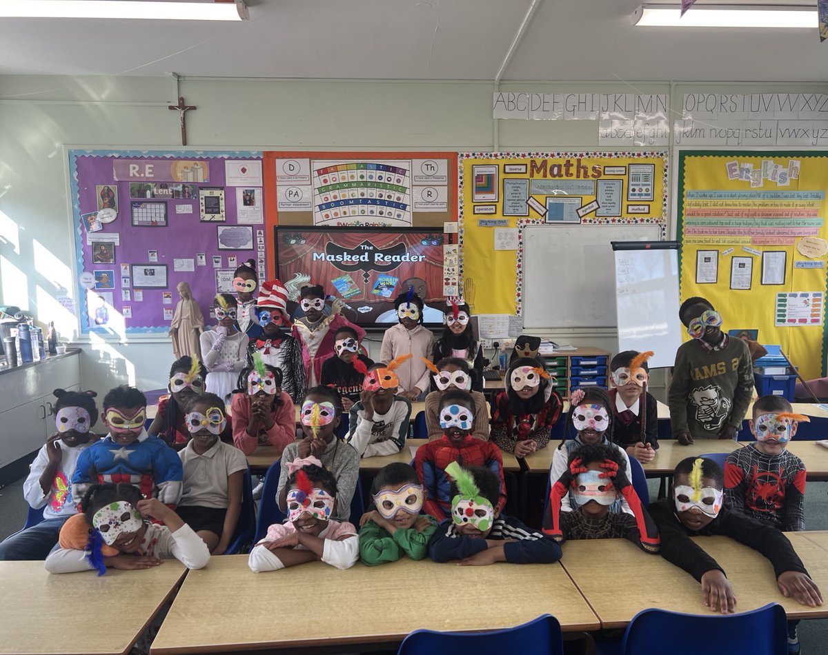 SacredHeartB20's tweet photo. To celebrate #WorldBookDay2023 the Year 3’s made some funky masks and participated in a game of #TheMaskedReader 🎭. Safe to say they all loved their fun afternoon! #SH20reading 📖 https://t.co/H1jvXgxOQP