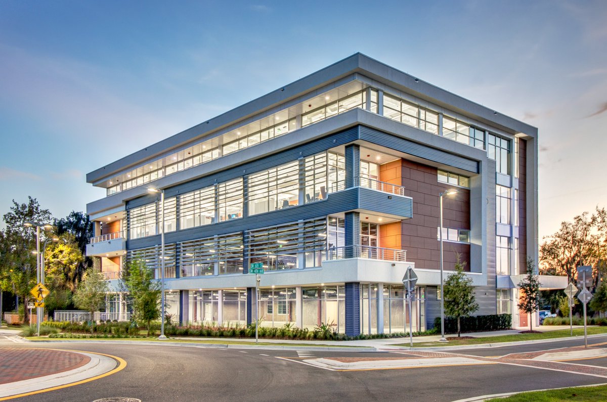 AjaxBuilding's tweet image. Another #TBT - the @AptsNearUF Ingenuity office bldg comprised of 22 cast-in-place, #tiltwall panels that reach the full height of the 4 story bldg, 56ft in total. Read more about this complex process in the #STOBGInsights article ow.ly/eTWS50N7bRY
#ajaxbuilding #teamajax
