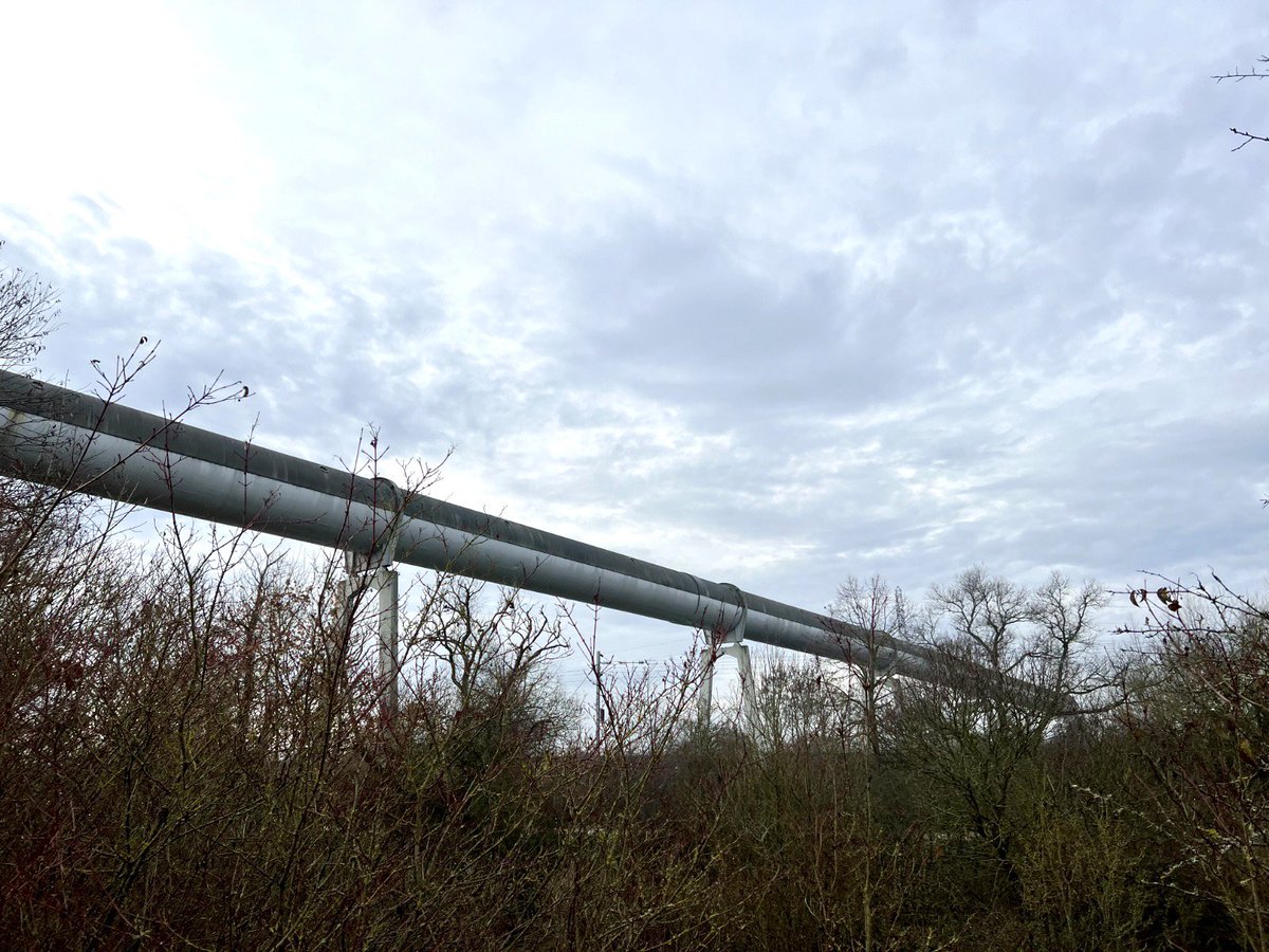 [Déconstruction🏗️]

Le saviez-vous ⁉️ Un nouveau chantier va commencer du côté de l’ancienne centrale 🏭 à charbon de #LaMaxe arrêtée en 2015.

Cap sur le retrait de l’évacuation hydraulique 💦 des cendres ! ➡️ Suivez le chantier en direct sur notre site : lnkd.in/e-d3WZUG