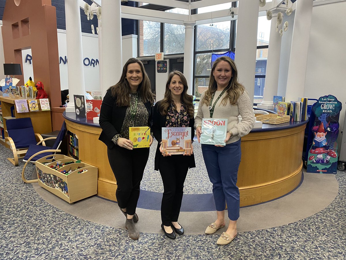 Ms. Ginley our district Math Specialist reading to 1st graders! 📖 🧮 #ReadAcrossAmerica2023 #NMUKNIGHT