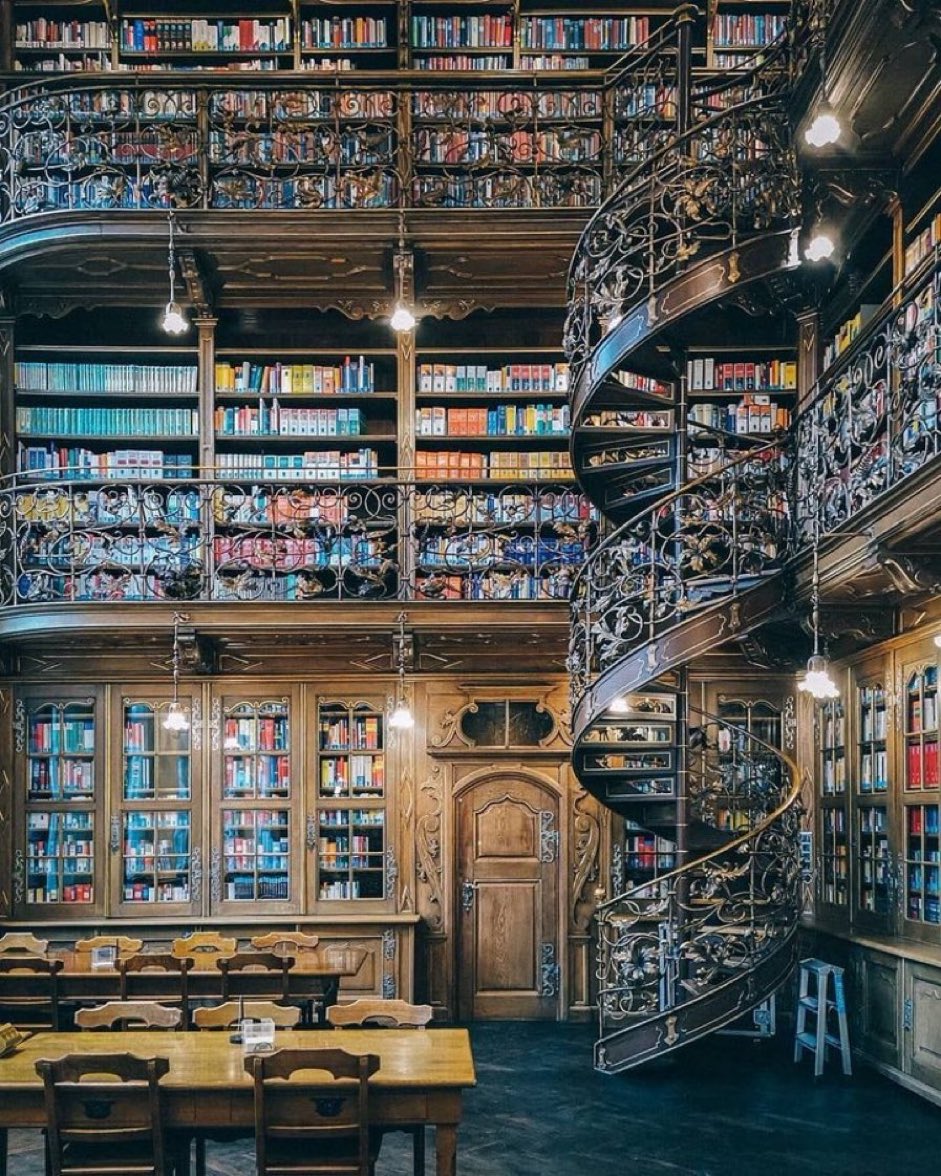 ValaAfshar's tweet photo. Why we read:

1 to know we are not alone
2 to escape
3 validate beliefs
4 to learn
5 find new ideas
6 to be inspired
7 learn to think
8 stay teachable
9 dare to dream
10 gain courage
11 travel far
12 learn to write
13 fall in love
14 stretch our mind
15 be tolerant #WorldBookDay https://t.co/WShTuFqe7H