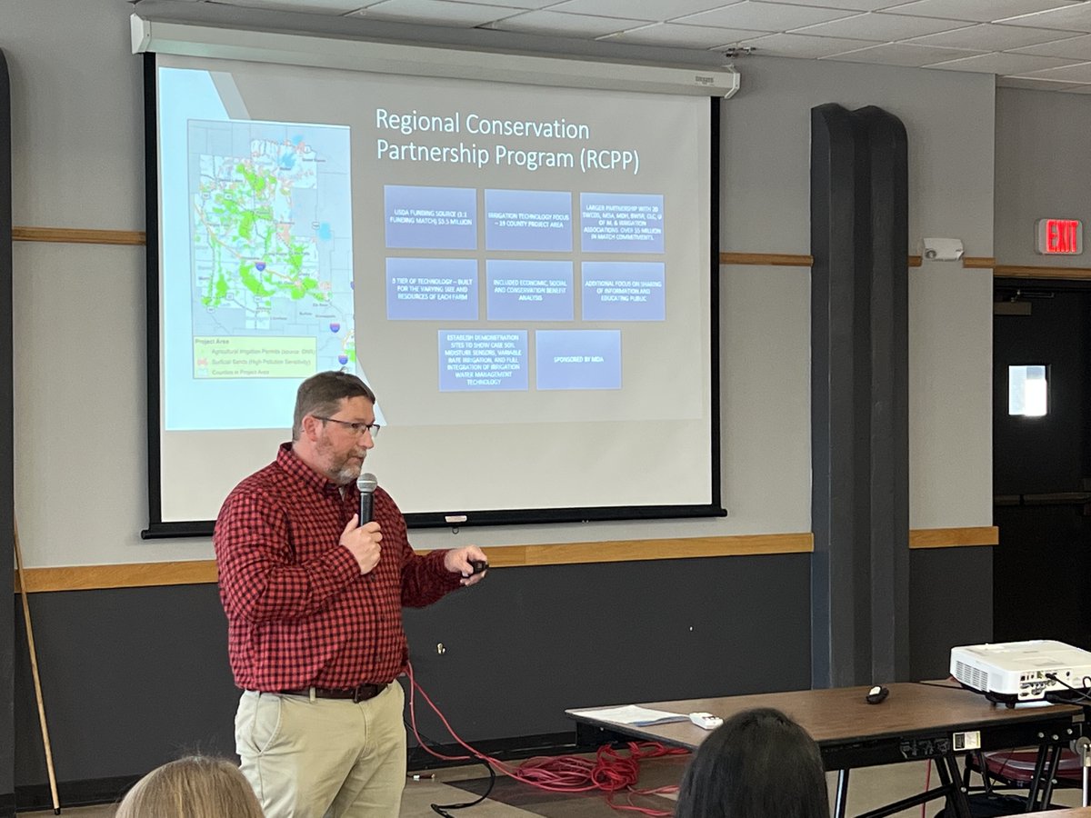 EOT_SWCD's tweet image. Kicking off our irrigation and nutrient management clinic this morning in New York Mills!