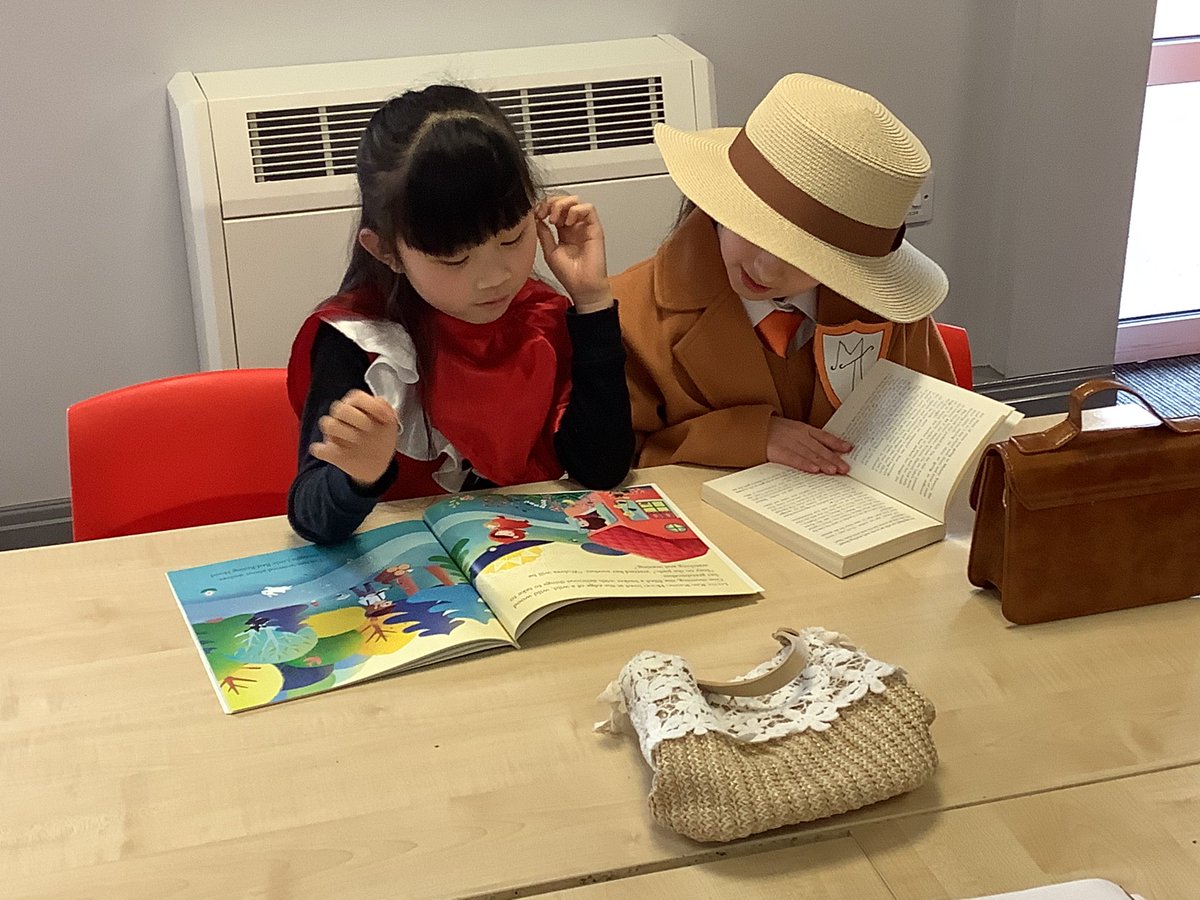 4ZH have loved celebrating World Book Day! We saw some amazing costumes and really enjoyed sharing our books from home with each other #teamstphilips #StPhilipCEAP