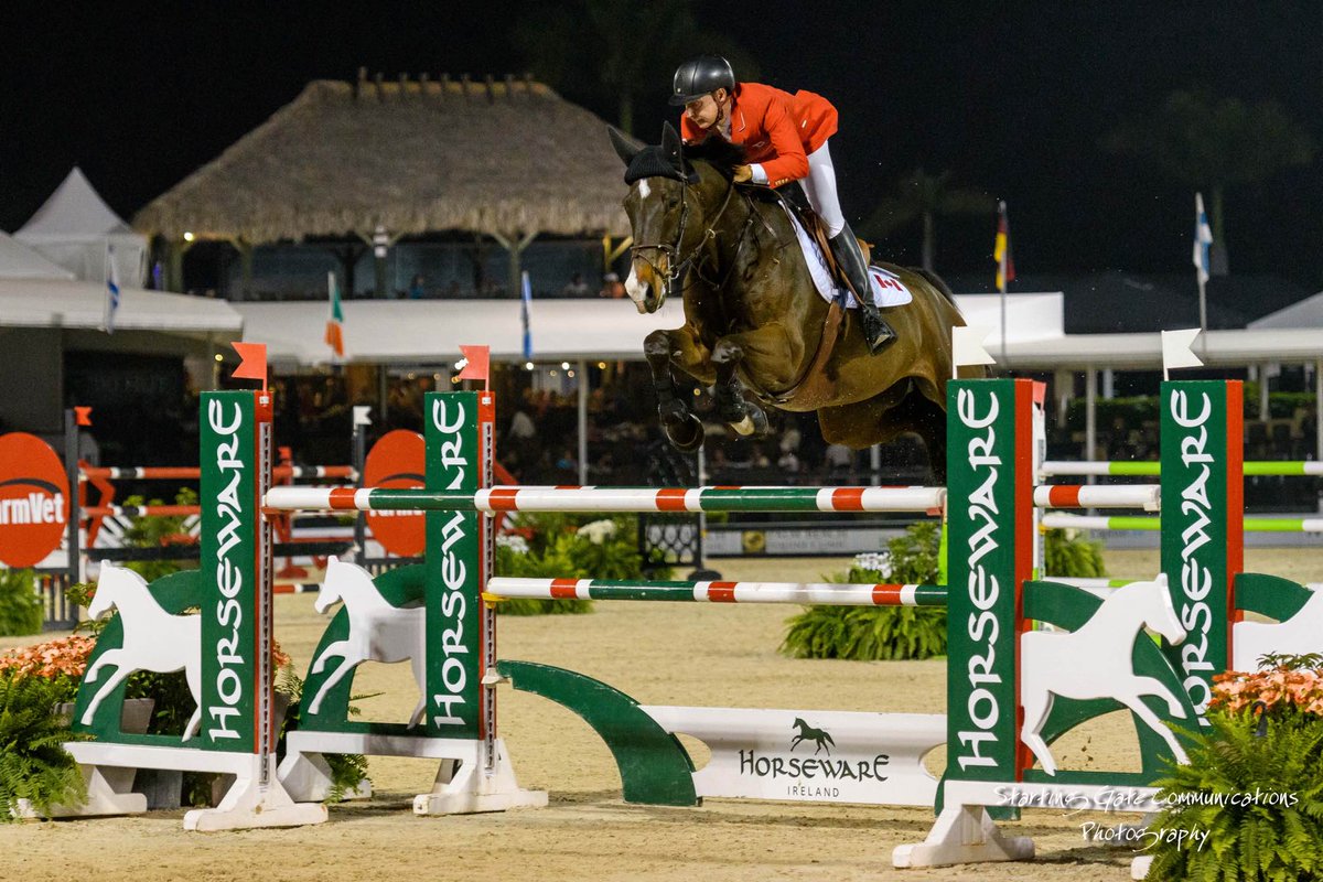 Amy Millar got Nations Cup action started with a 💥 w/ a 1,2 win 🏆on Wed nite in Wellington! 🇨🇦

Amy Millar a entamé 💥 la Coupe des nations en grand avec une 1e et 2e place 🏆 mercredi soir à Wellington! 🇨🇦

📸: Starting Gate Communications