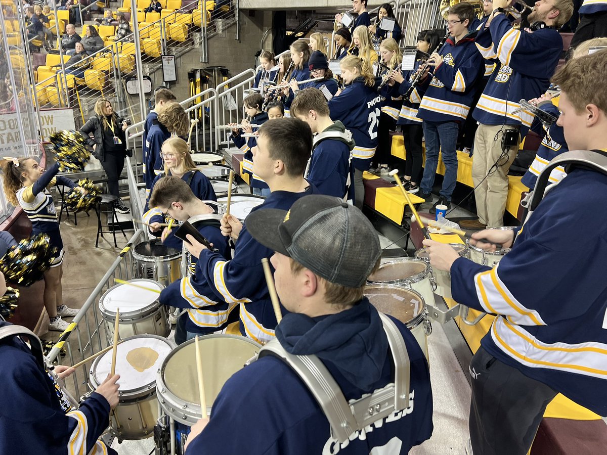 Hawks band playing at Amsoil Arena during 7A hockey finals last night #HAHAHA #schoolband #hermantown sites.google.com/view/petrichph…
