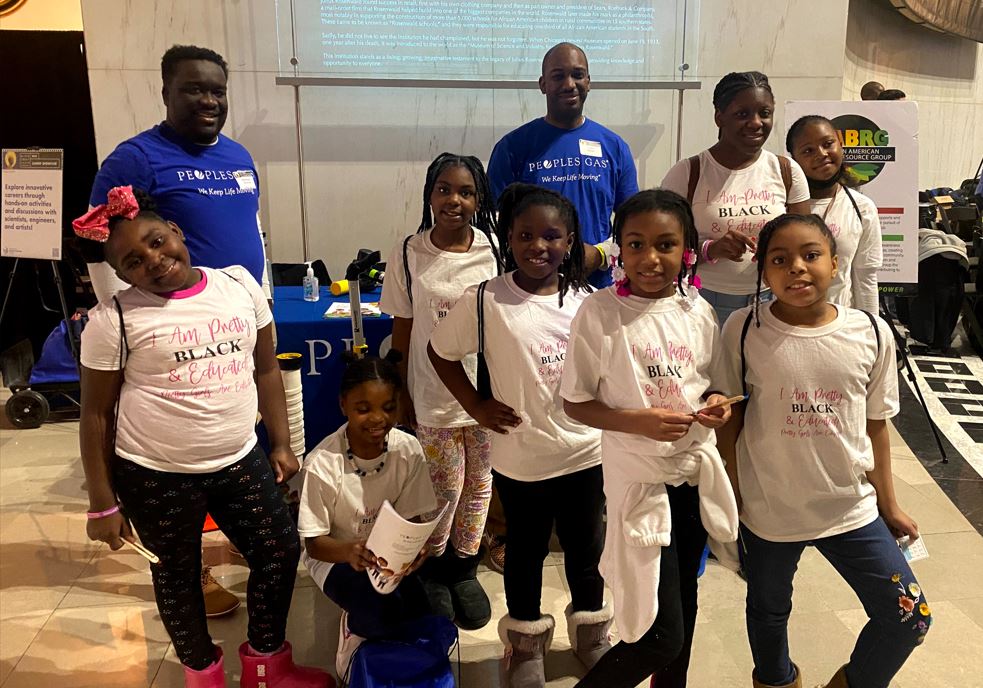 PeoplesGasCHI's tweet photo. Members of our African American Business Resource Group were at the Black Creativity Career Showcase at @msichicago. The event highlights accomplishments of professionals in science, tech, engineering, arts & math, and inspires children to also do great things!
#AABRG
#STEAM https://t.co/UOlPOlNLSD