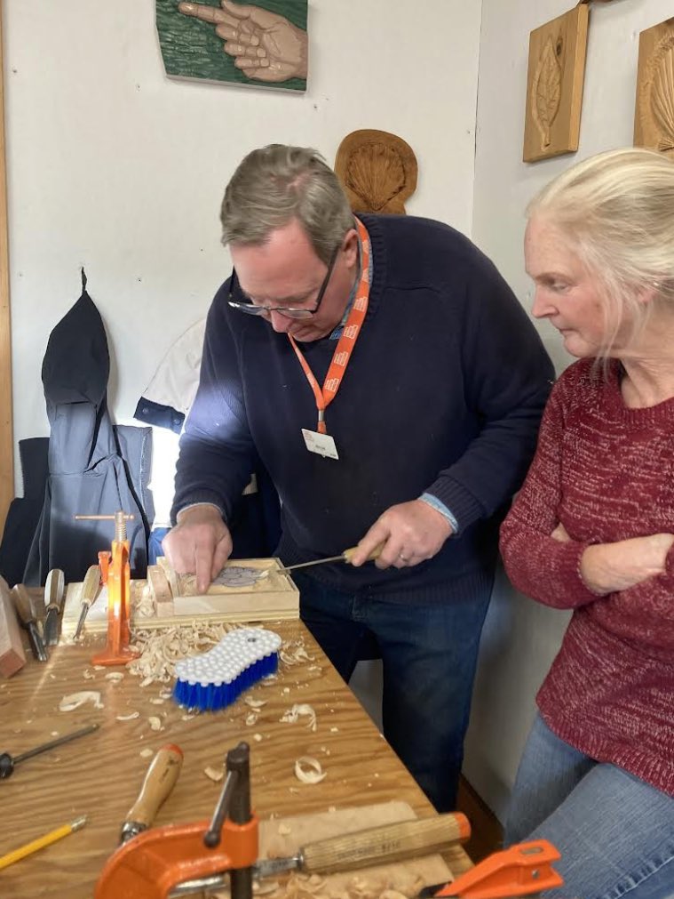 WilliamsMystic's tweet photo. @Ronadh_Cox: oceanographer by day, expert wood carver by night #ThisIsYourClassroom https://t.co/F9zFA3pGEZ
