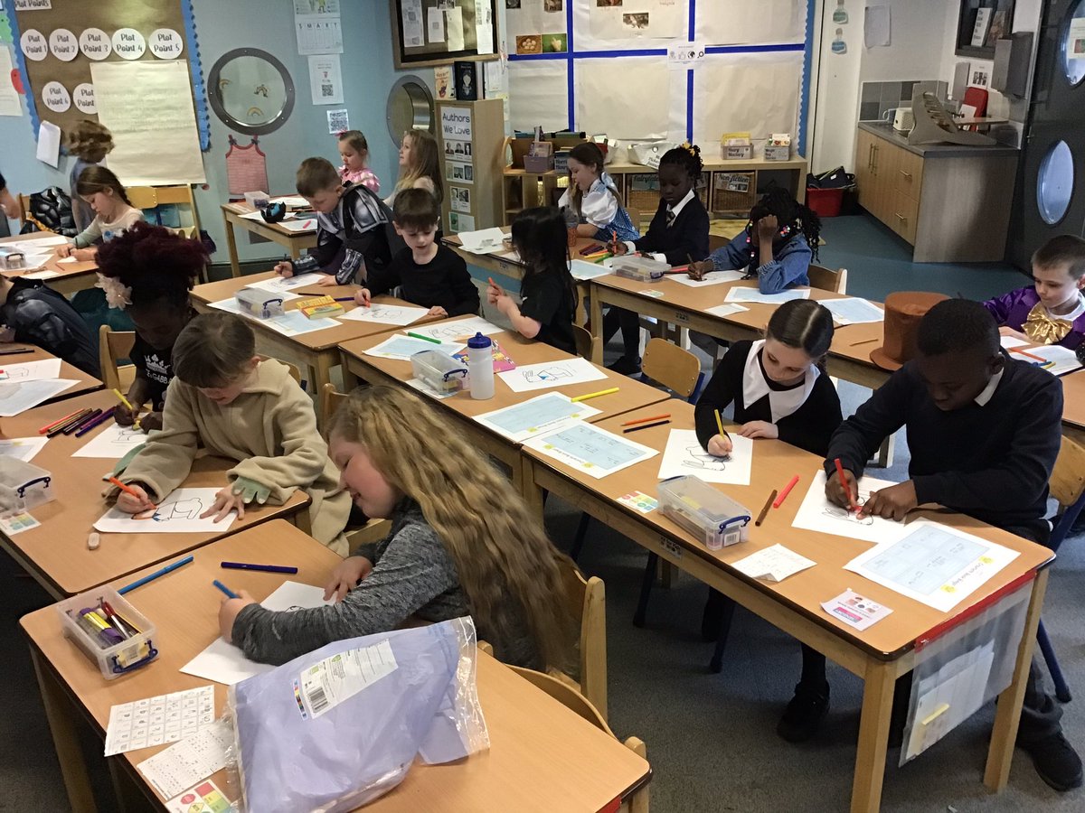 2DCCPS's tweet photo. We were lucky enough to have @year56kcroxteth read one of our favourite stories to us earlier… we then made our own Peter Rabbit 🐰 #WorldBookDay @CroxtethC https://t.co/gVRYxPVzIk