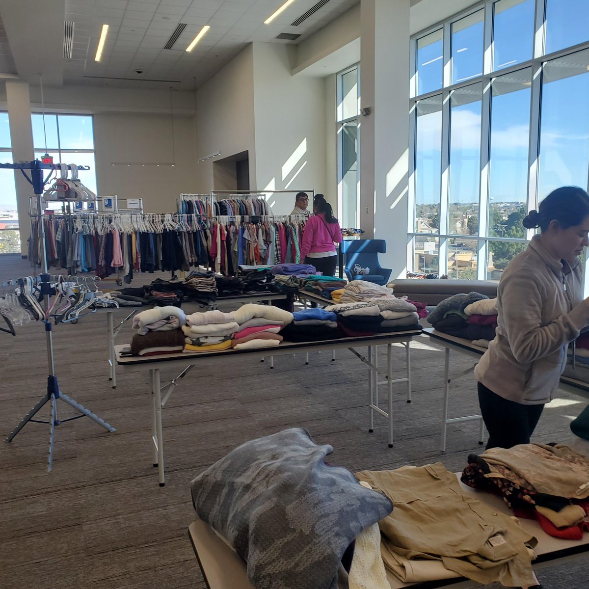 LWoodESC19's tweet photo. Charting the Course Day Three Agency Fair and Clothing Closet by Kat! Over 200 students grades 8th-12th and 70+community agencies! https://t.co/eQULOZ1LyB