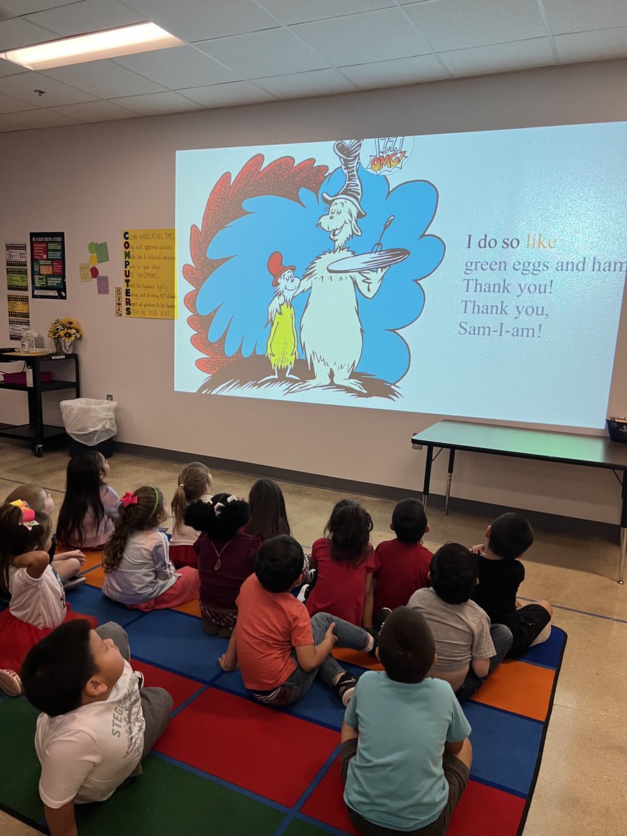 Lisa_A_Hopkins's tweet photo. ⁦@harmonyecisd⁩ we are celebrating Dr. Seuss birthday by watching Green eggs and Ham. Our Pre K and Kinder class are being so Respectful.
#Gonzalezprek#Humpalkinder#harmonycomputerlab#ecproud https://t.co/VXs91Wja9E