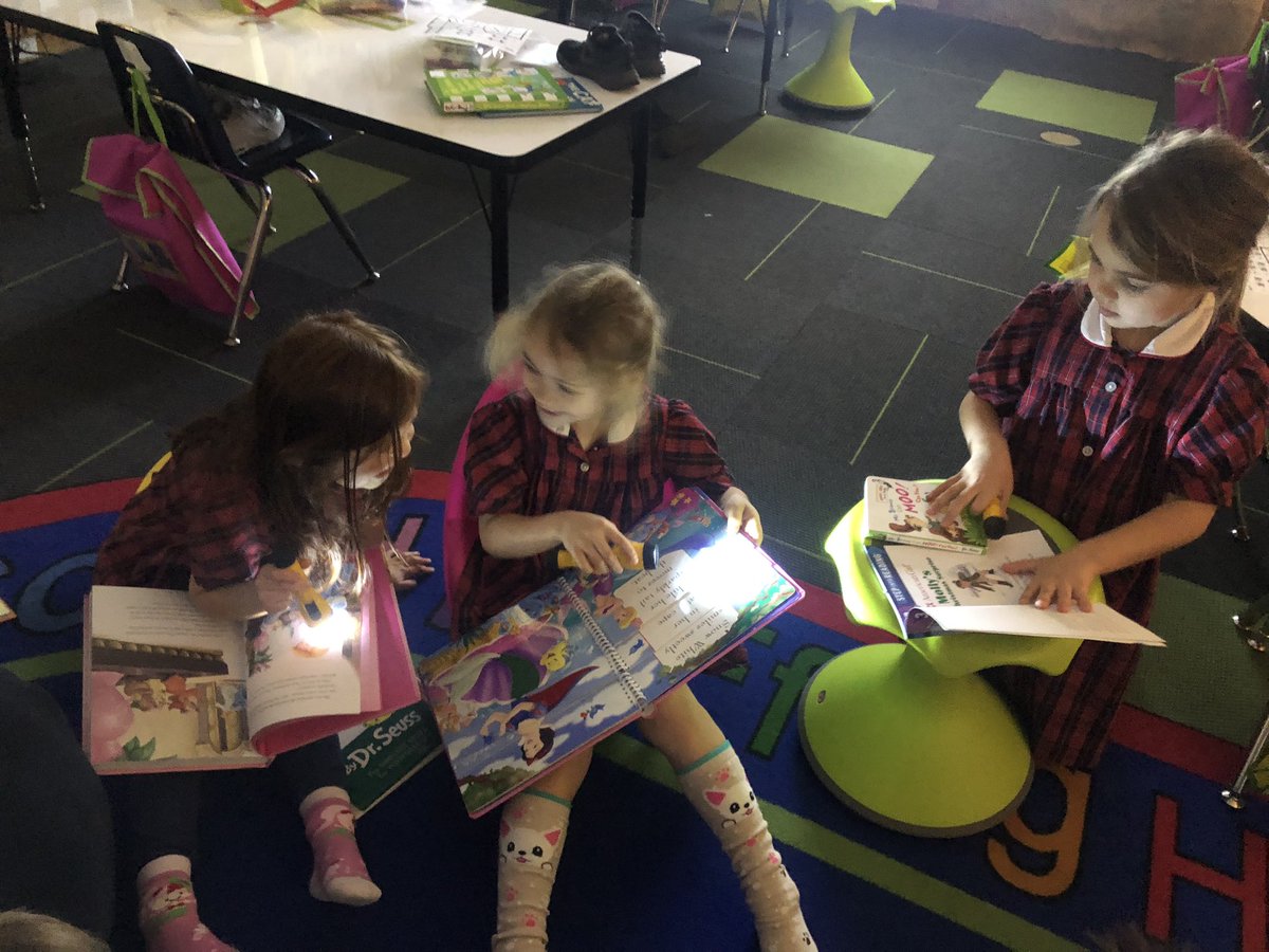 mpowell_gses's tweet photo. These Kinder friends thought it was so much fun reading with a flashlight today! #Read #ReadAcrossAmerica2023 @gsesdallas https://t.co/Zw8OnsgOd9