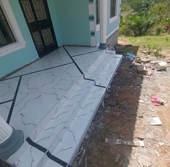 CEmekaEze1's tweet photo. Grandview Tiling Work 🙏🙌 https://t.co/VXv0vSMccG