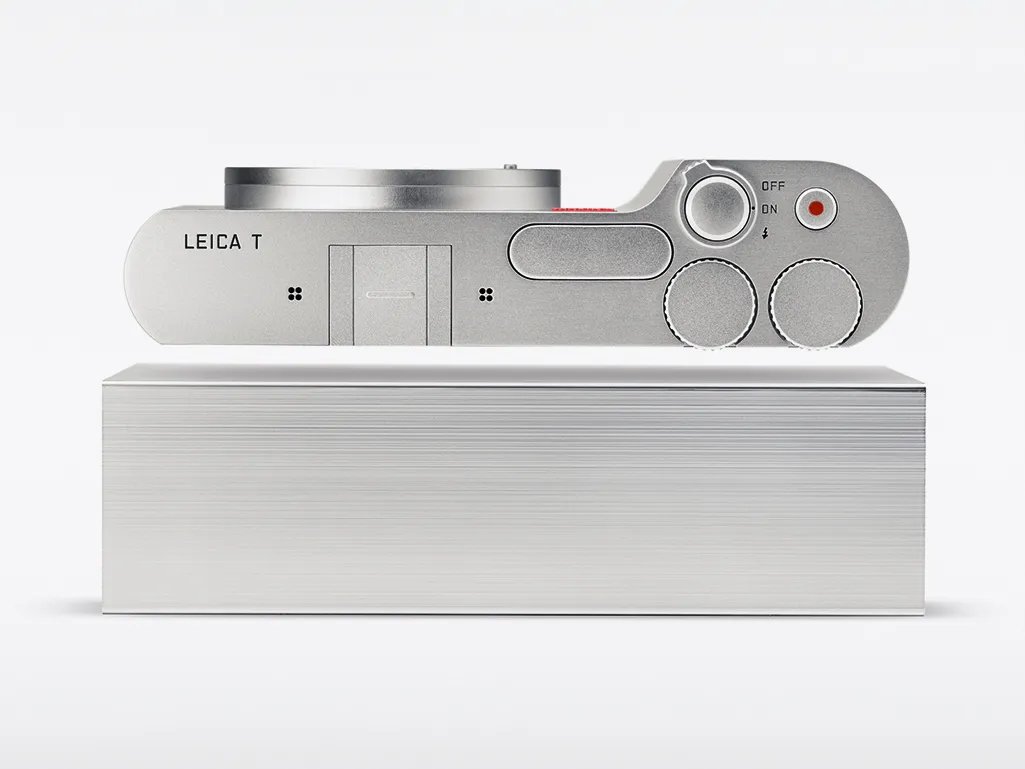 mymind's tweet photo. The unibody Leica T (2014) is a work of art. https://t.co/66oCVuYs2h