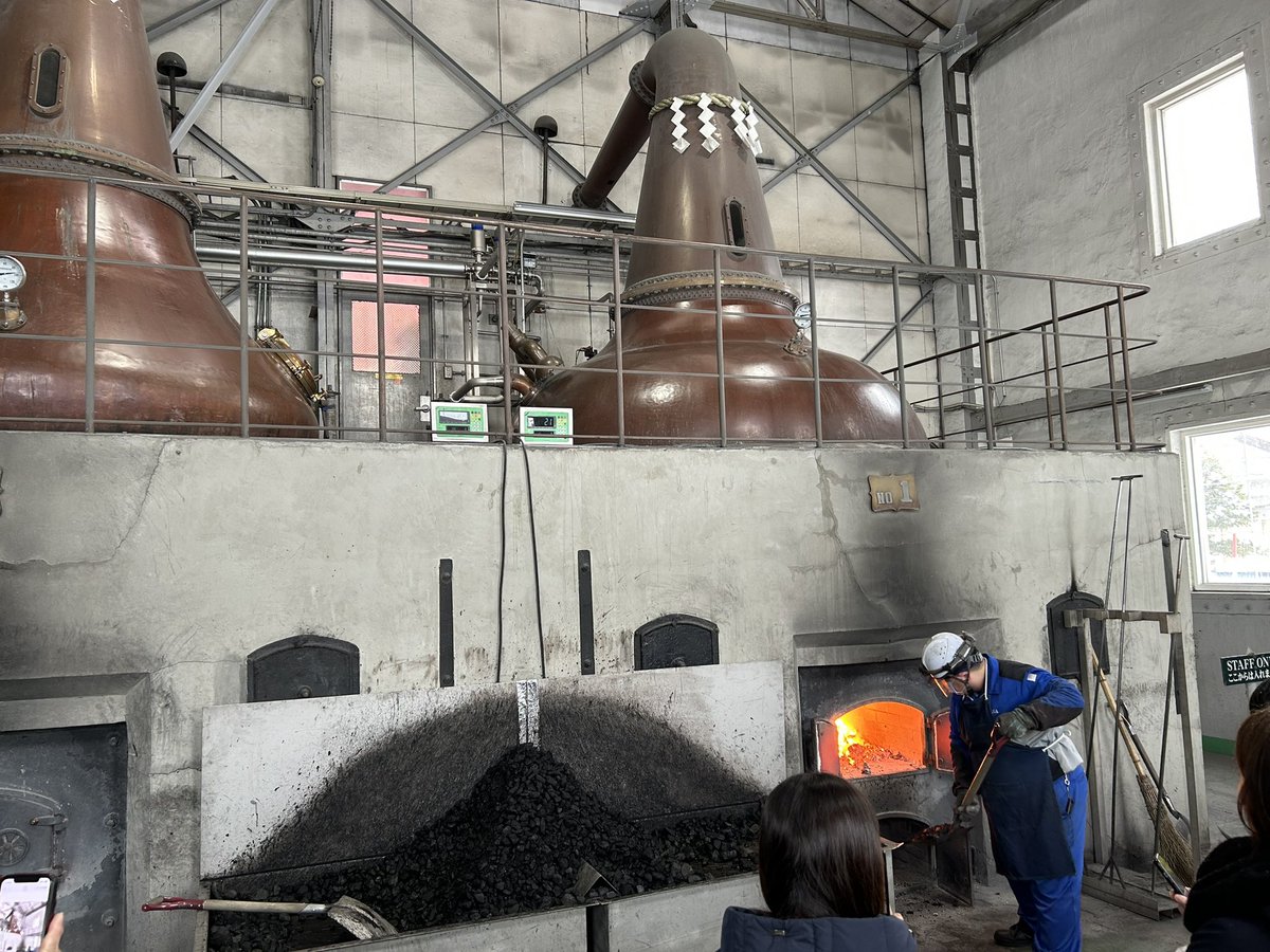 MARIfromJP4's tweet photo. joined in the free-guide-tour of #NIKKAWHISKY 's #distillery in #Yoichi , and tryed to drink three type of whisky.🥃💕
I learned about  Mr. Masataka Taketsuru who is the founder of Nikka and father of Japanese whisky. moved my mind by his spirit and passion for Scottland Whisky!! https://t.co/bIhIaVY47W