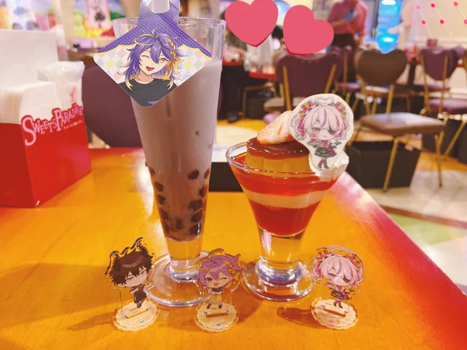 昨日(一昨日)スイパラのILUNA collab カフェ行ってきましたー!!めちゃくちゃ楽しかった…みんな大好きだけど特によく配信見てるレンアスターマリアのミニアクスタ出たの嬉しい4枚目は席真後ろにいたレンくんパネル 