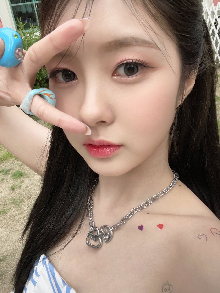 syeun_ace's tweet photo. happiest birthday to our lovely kongsuni and all rounder ace dayeon 💖 you're amazing & i
wish you all the best, love u lots yeonie🤗
BORN TO SHINE DAYEON
#EternalSpringDayeon
#봄의_요정처럼_감탄했던_다연이의_스물하나
#21歳も大好きダヨン
@official_kep1er @kep1er_jp https://t.co/D7TbzcKHxq
