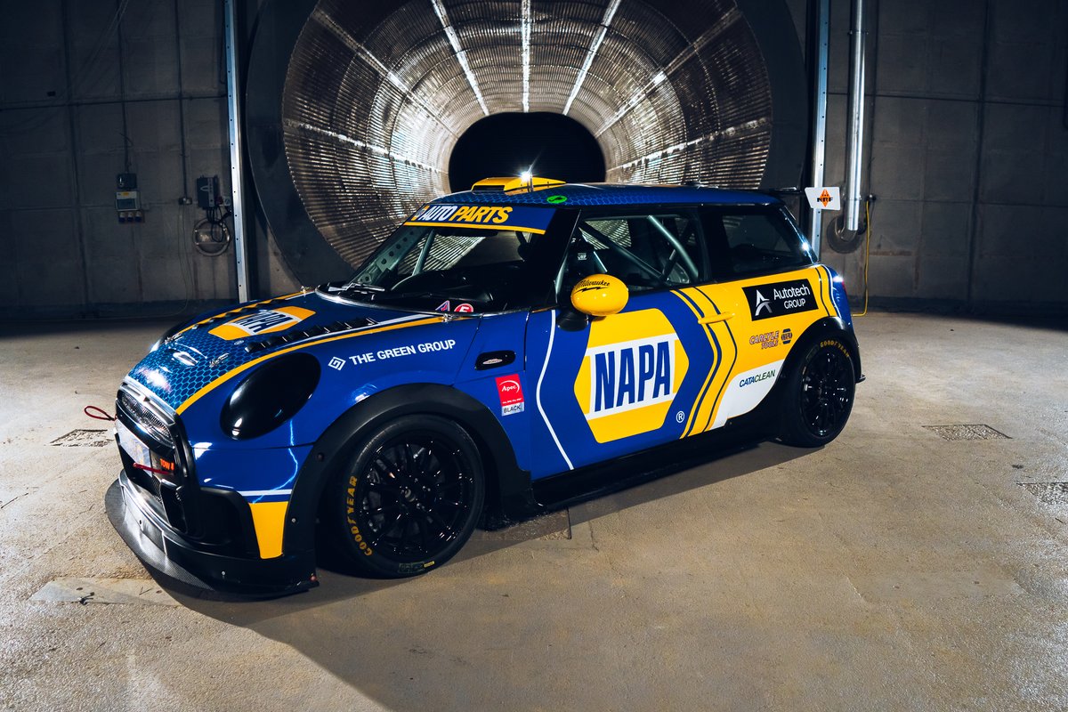 apecautomotive's tweet image. Apec are delighted to be sponsoring NAPA Racing for the 2023 season 🏁

Did you spot the Apec Black logo during the recent car livery reveal? Check out the photos below of the NAPA Racing cars for the @porschecarreracupgb and @minichallengeuk 🔥

#ApecBraking  #NAPARacingUK