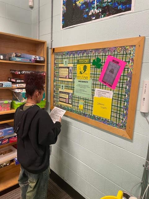 GibbsHSLibrary's tweet image. March Mystery Madness #GibbsHSLibrary #kcslms #GibbsEagles