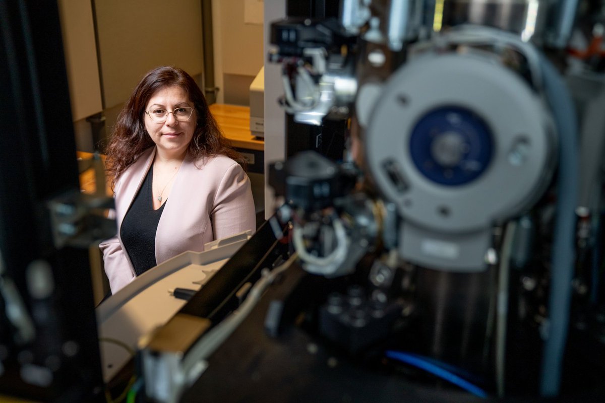 Anna Osherov, an assistant director at MIT.nano, helps researchers use state-of-the-art tools to probe materials’ nanoscale properties. She was attracted to materials science because of its breadth and interdisciplinary perspective. mitsha.re/6ngs50N79Vc