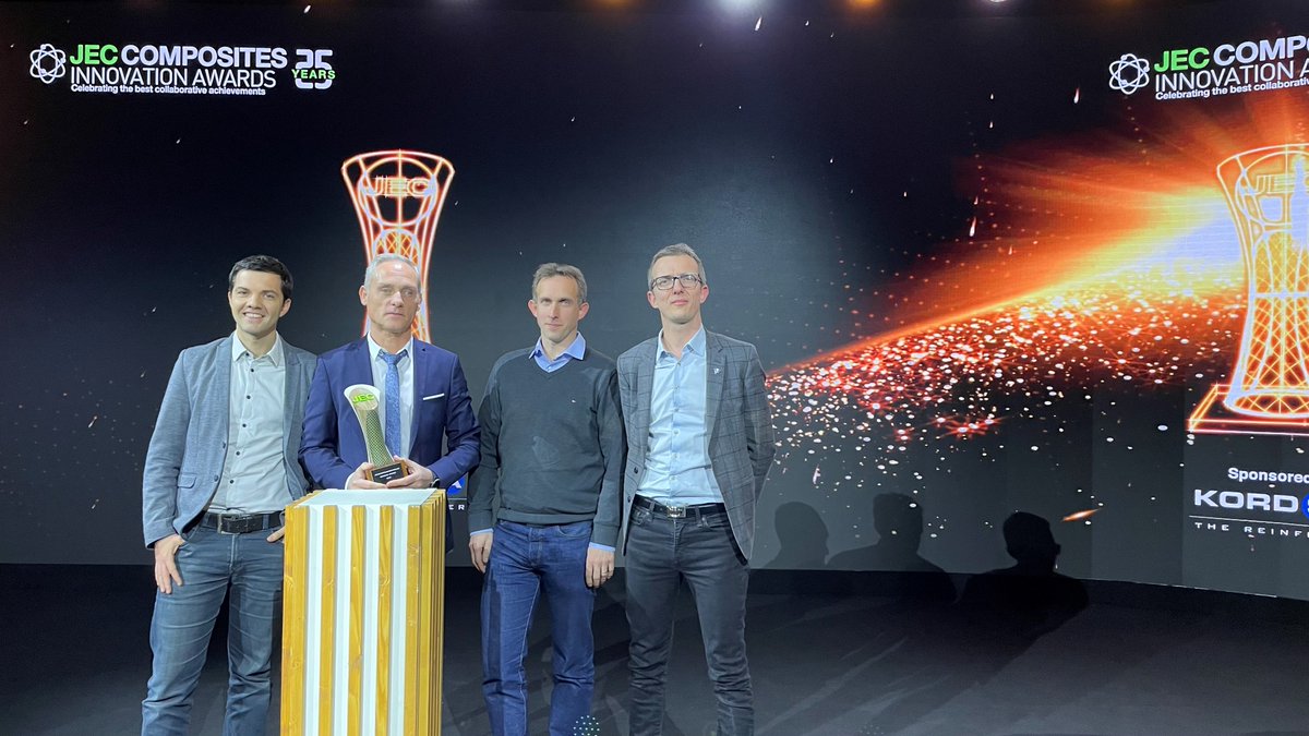 CetimF's tweet image. 🏆 ✈ Aujourd'hui, le Cetim, avec #LOIRETECH, #AFPT GmbH, #Etim et @Sonaca_Aircraft  a remporté un JEC Composites Innovation Award 2023 dans la catégorie "Aerospace - Process" avec le Krueger Flap fabriqué avec le procédé SPIDE TP !  @JECComposites #horizoneurope #LCeanAviation