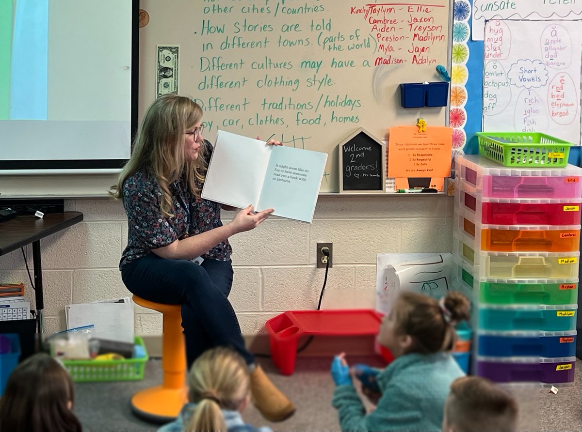 Thank you so much, Centennial Elem and Mrs. Jennifer Wright, for inviting me to be a guest reader for Read Across America. It was a blast to read <a href="/bjnovak/">B.J. Novak</a>'s The Book with No Pictures and be silly!  #ReadAcrossAmericaDay <a href="/DCS_TN/">Dickson Co Schools</a> <a href="/CENT_Tweets/">Centennial Panthers</a>