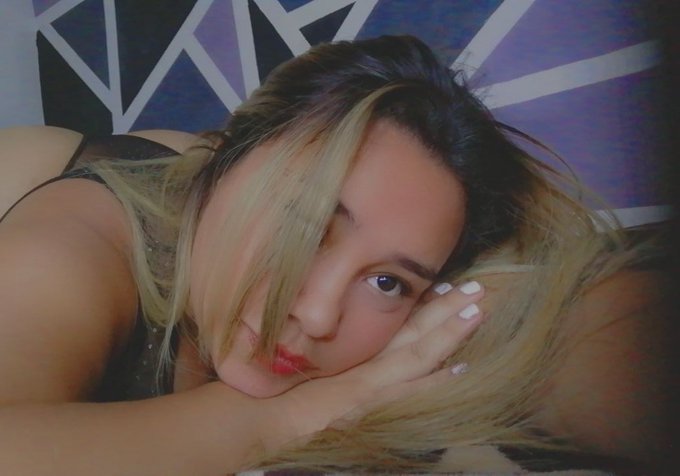 💋 https://t.co/O8BYjY1XmT