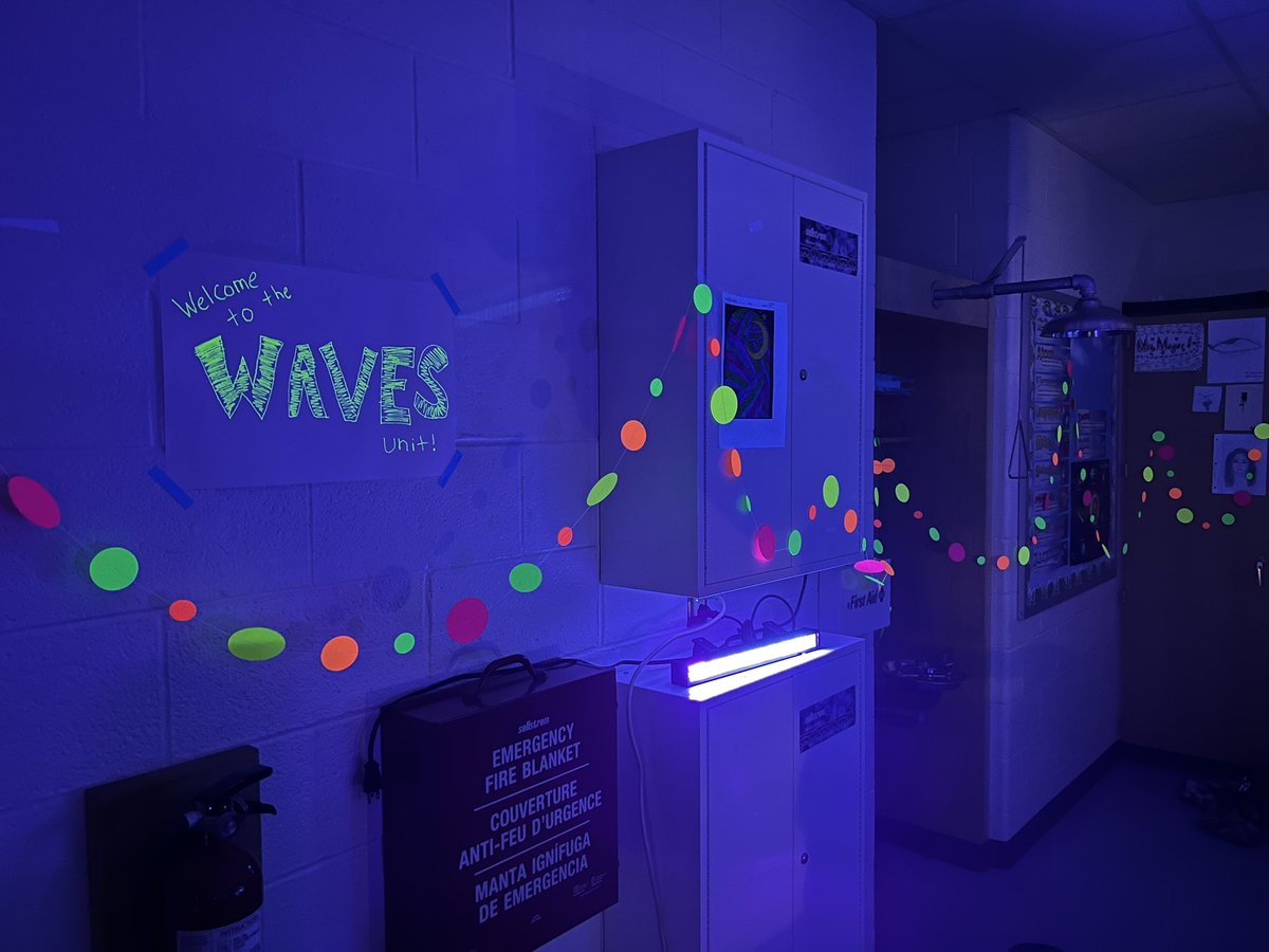 Sydney Biddle tweet media