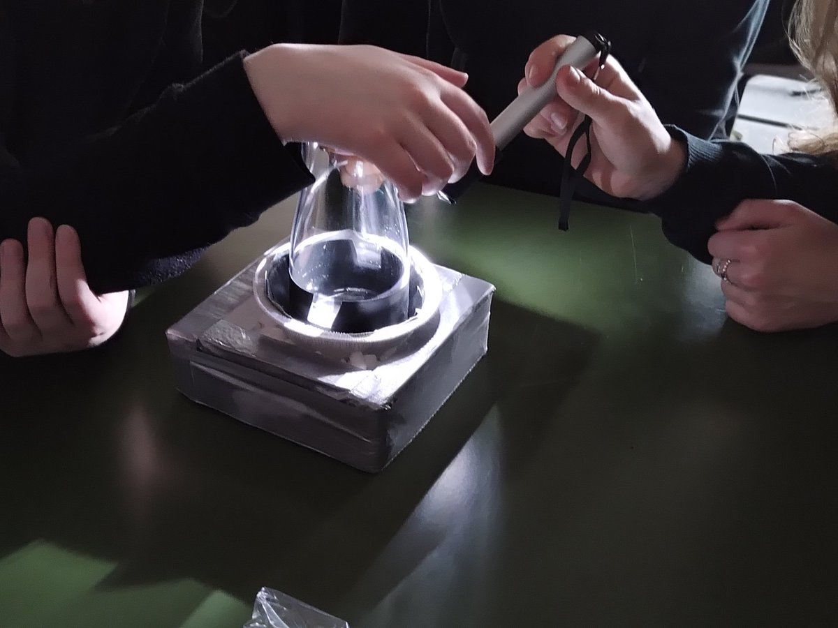 PhysicsDrew's tweet photo. Great session with #higher #physics students making #cloudchambers using kits loaned from @aidanrobson at @UofGPhysAstro 
Hoping to have some video to share soon. https://t.co/71nq2qm4Gx