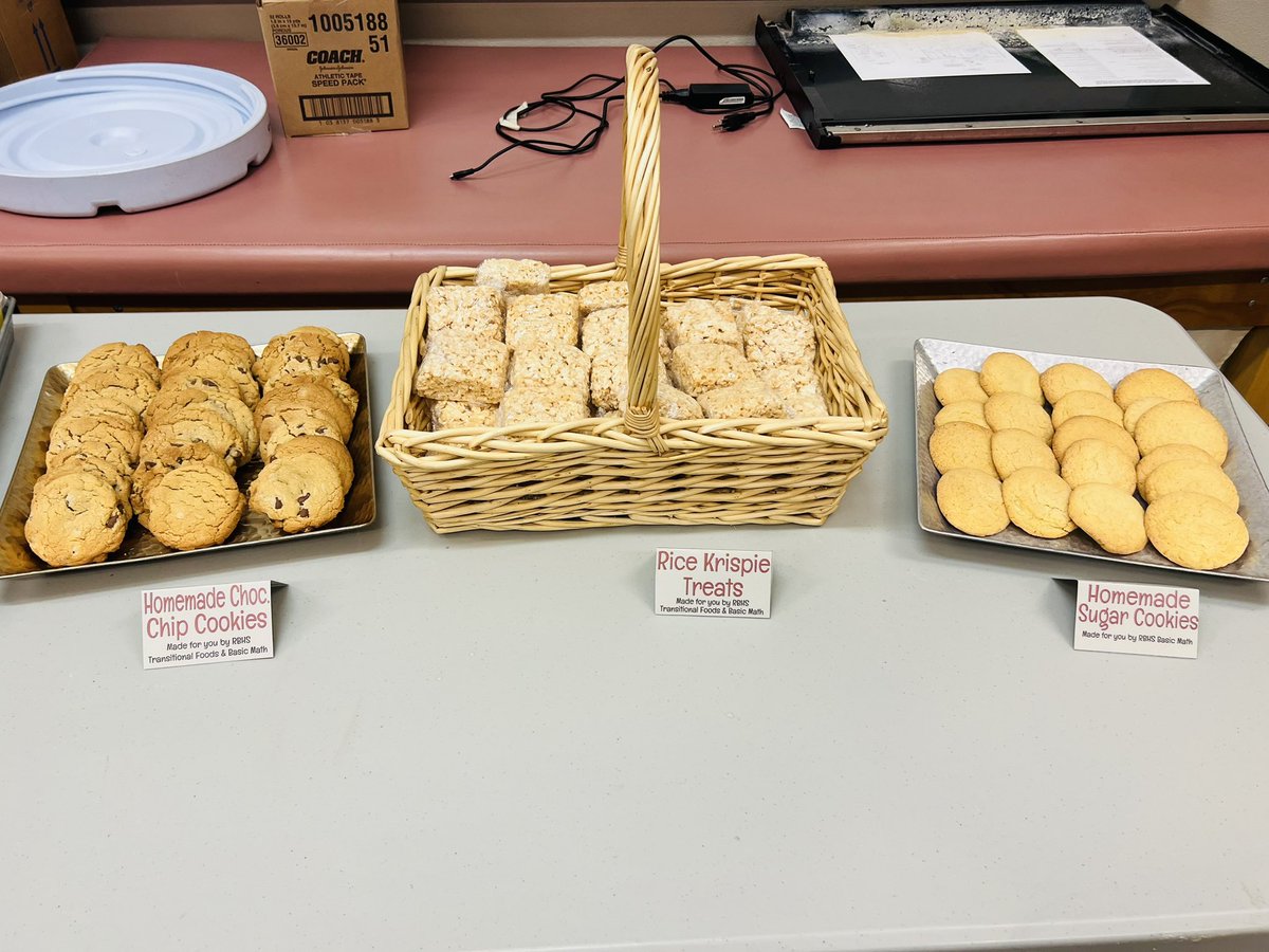 Job Skills, Transitional Foods, &amp; Basic Math have been working hard all week to make sure the Hospitality room at the Transition Fair is fully stocked! Lunch coming soon! <a href="/ashtay0613/">Ashley Taylor</a> 
#redbud132 #redbudhs