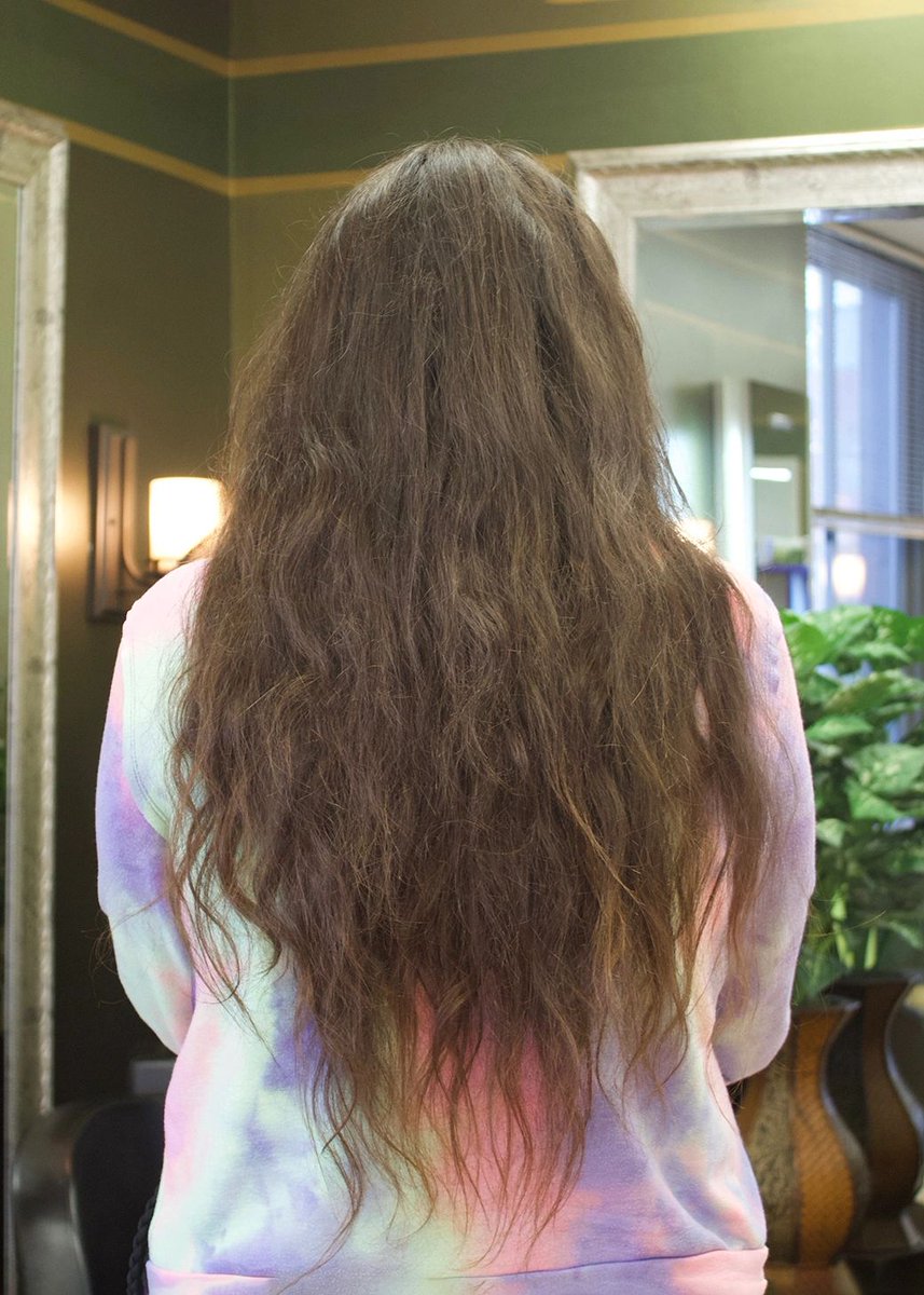 JhovannasS's tweet image. One of the benefits of a Deva cut is that it reveals your hair’s natural pattern and definition. It also allows your hair to dry frizz free while looking natural. Appointments at jhovannashairsalon.com/contact-us

#devacurl #devacurlpro