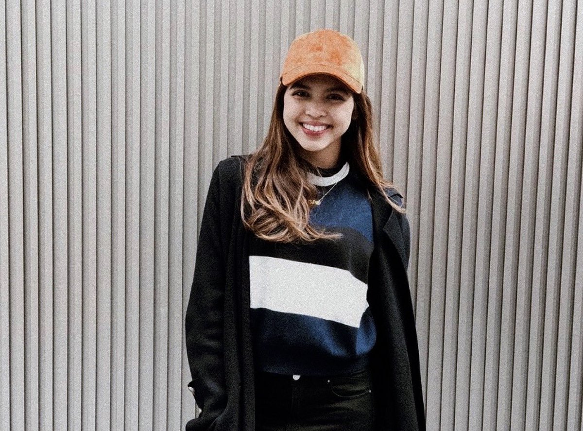deilyfeed's tweet photo. posting this one of my favorite pictures of you on your birthday because why not.

happy birthday to this amazing woman right here, @mainedcm! thank you for being such an amazing comfort person to us especially to me. 🤍

#MaineMendoza #MaineAt28 https://t.co/cdKrPMF7EO