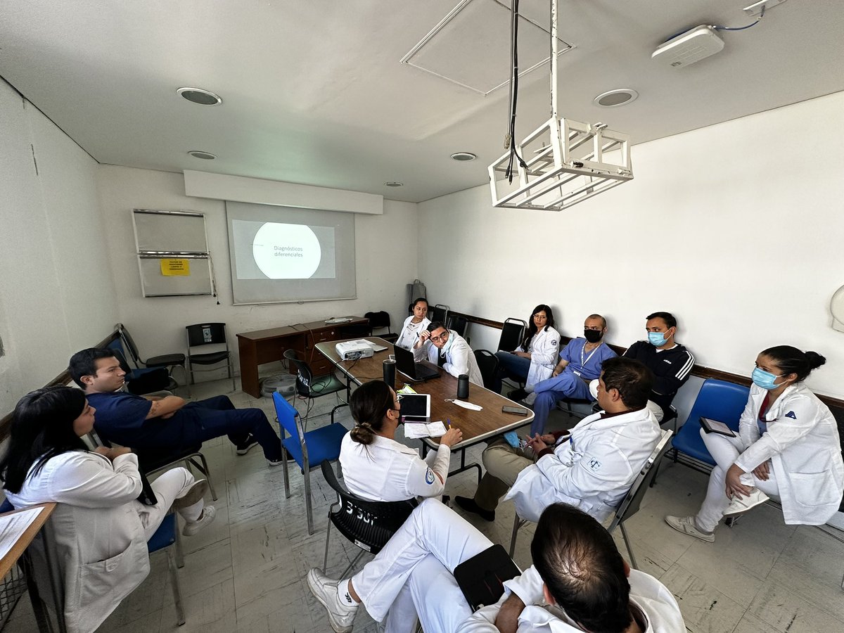 Nephro_Ivan's tweet image. Sesión de nefropatología interinstitucional con la Dra. Soto 
HCIMP- HJM @HospitalJuarezM 
#nephropath