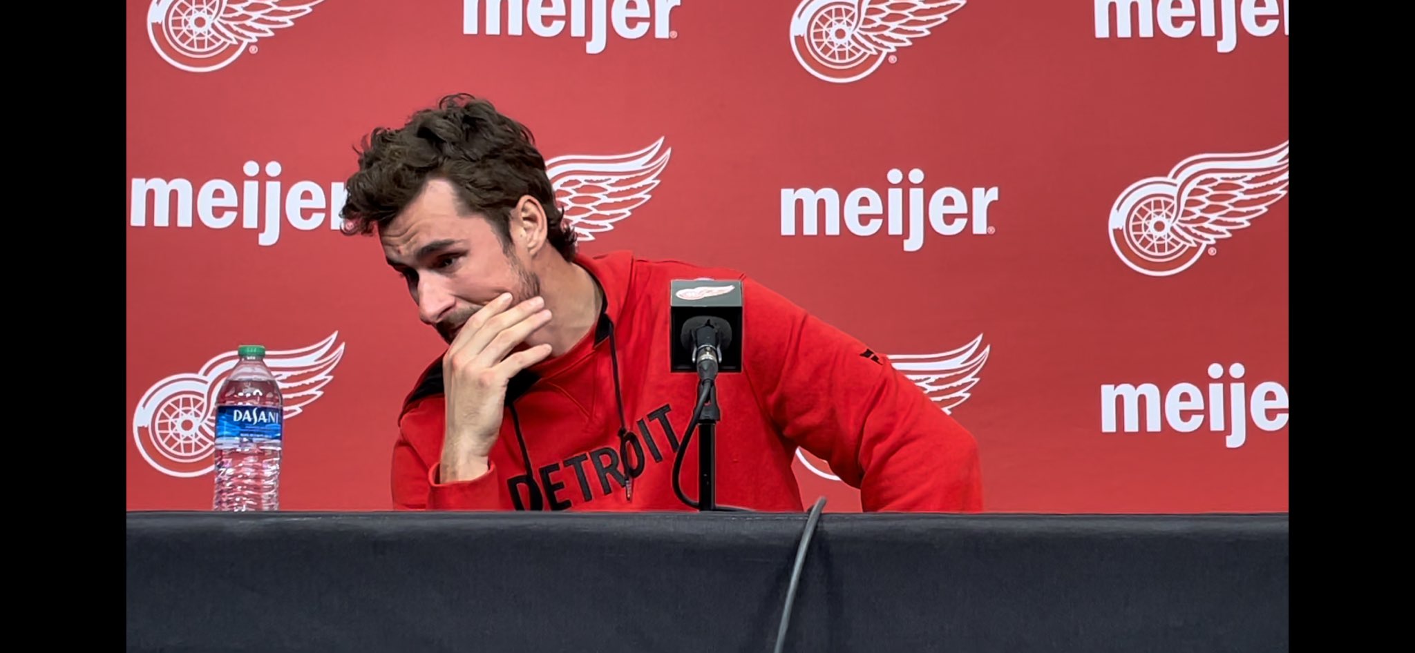 ESPN on Twitter "Tyler Bertuzzi has been acquired by the Bruins on Thursday in exchange for a