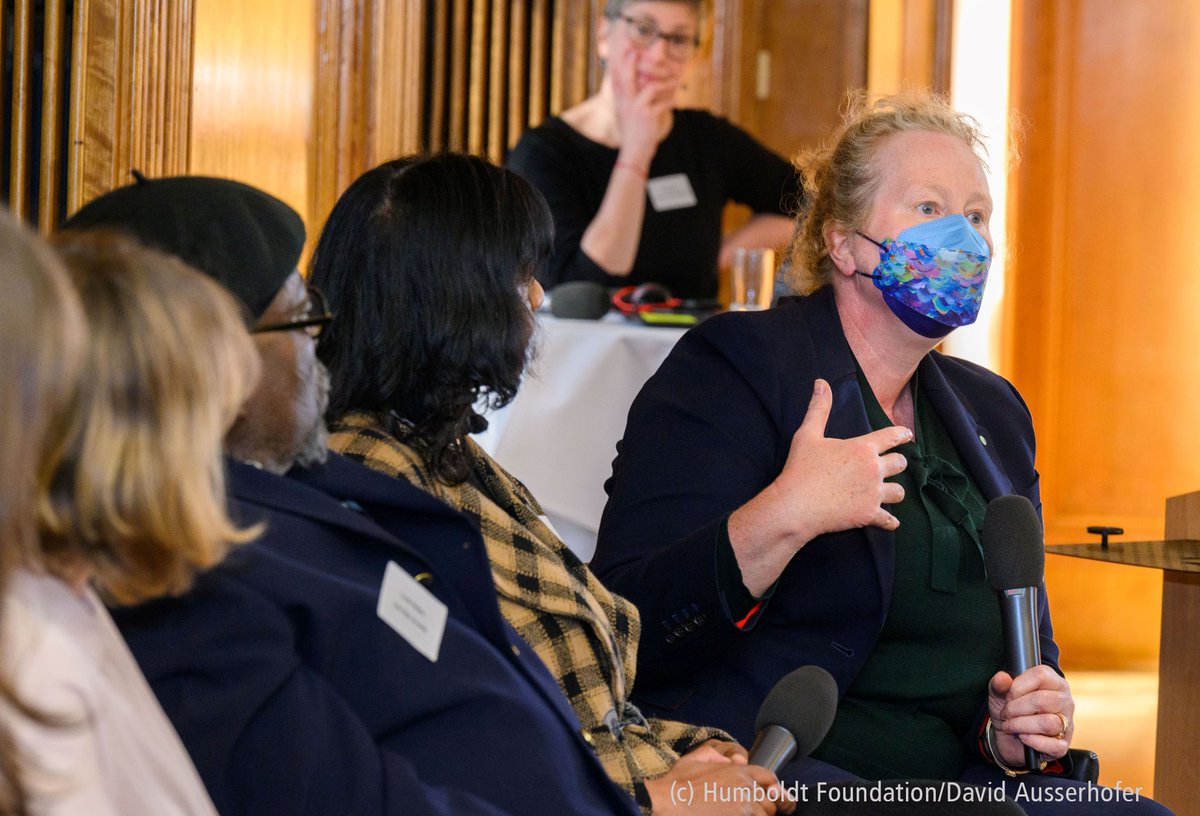 AvHStiftung's tweet photo. Our very own #AvHProfessor|in Catherina Becker @BeckerLabCRTD at the symposium on #ProgressDiversity in academia: "If it's not coming from the leadership, there will be no change. Don't put the burden on people who are in a weaker position anyway." @fulbright_de @deBritish https://t.co/ueR8w0UlTK