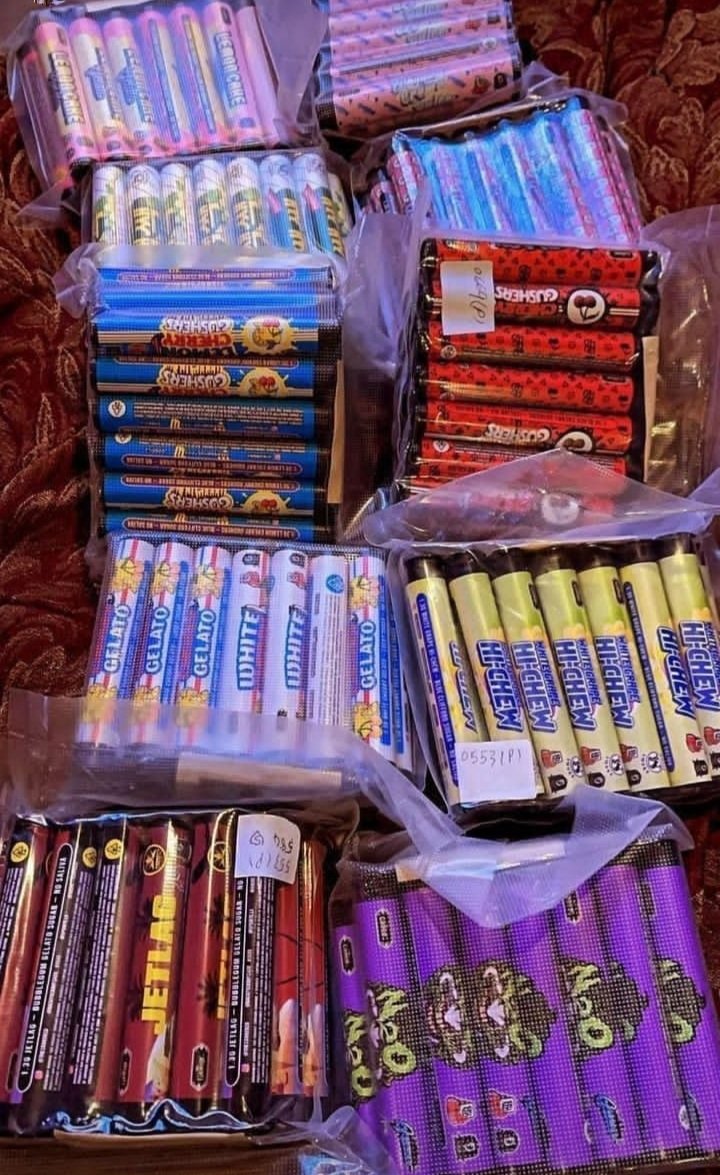Istoe_1's tweet photo. https://t.co/1hcIoKtZWt
#Ogcalibuds420 #BossStatusGenetics #Goodsmoke 
#Calibuds #Cannabiscomunity #Goodweed #Stoners #Cannabisculture #Cannabislife #Weedfarm #Cannabislegalization #Weedlovers #Weedsmokers #Weedgrowers #Vapepens #Preroll #Weedlife #Weedgroups #Cookies #Edibles https://t.co/94I9KZ2kuc