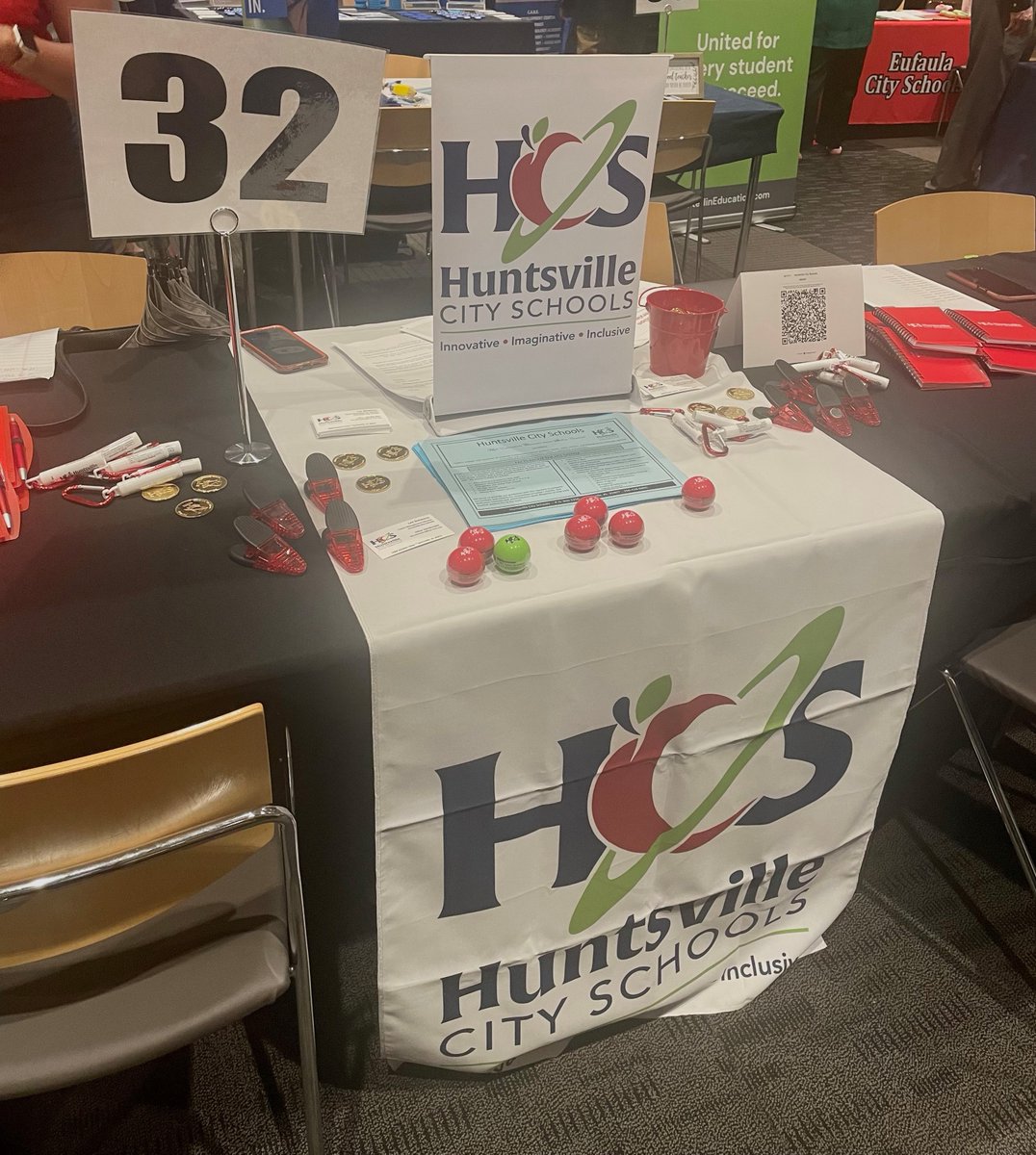 Huntsville City Schools is on the road this week recruiting for the 2023-2024 school year. We were at Auburn's recruitment fair yesterday and Alabama's today.

Apply at huntsvillecityschools.org and click Jobs in the blue banner.