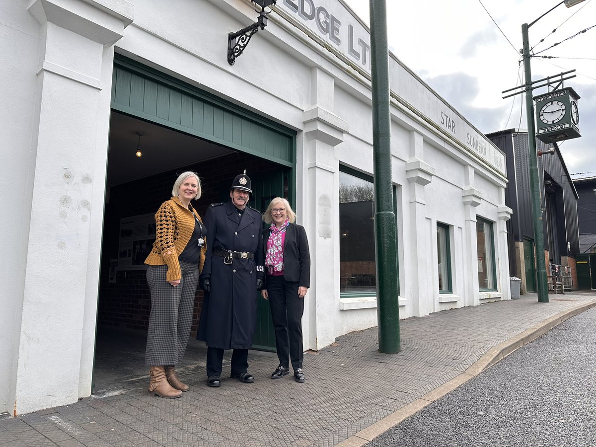 Thanks <a href="/library_laydee/">Janine Downes</a> for good discussion at Black Country Living Museum this morning. Lots of opportunities to work together to enhance outcomes for children and young people.